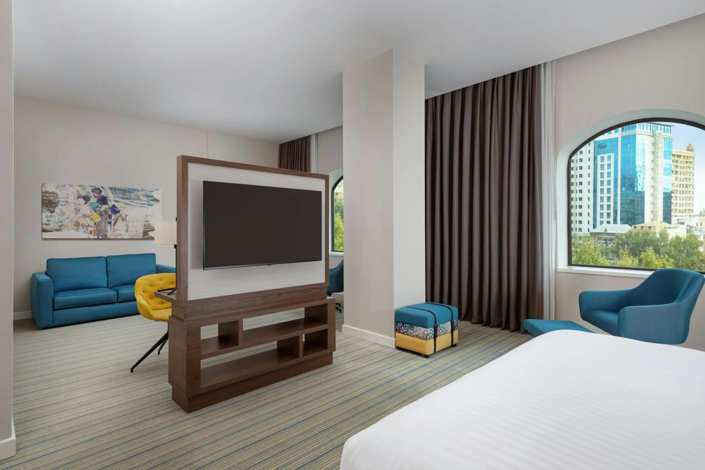 Photo of the whole room, Bed in Courtyard by Marriott Baku