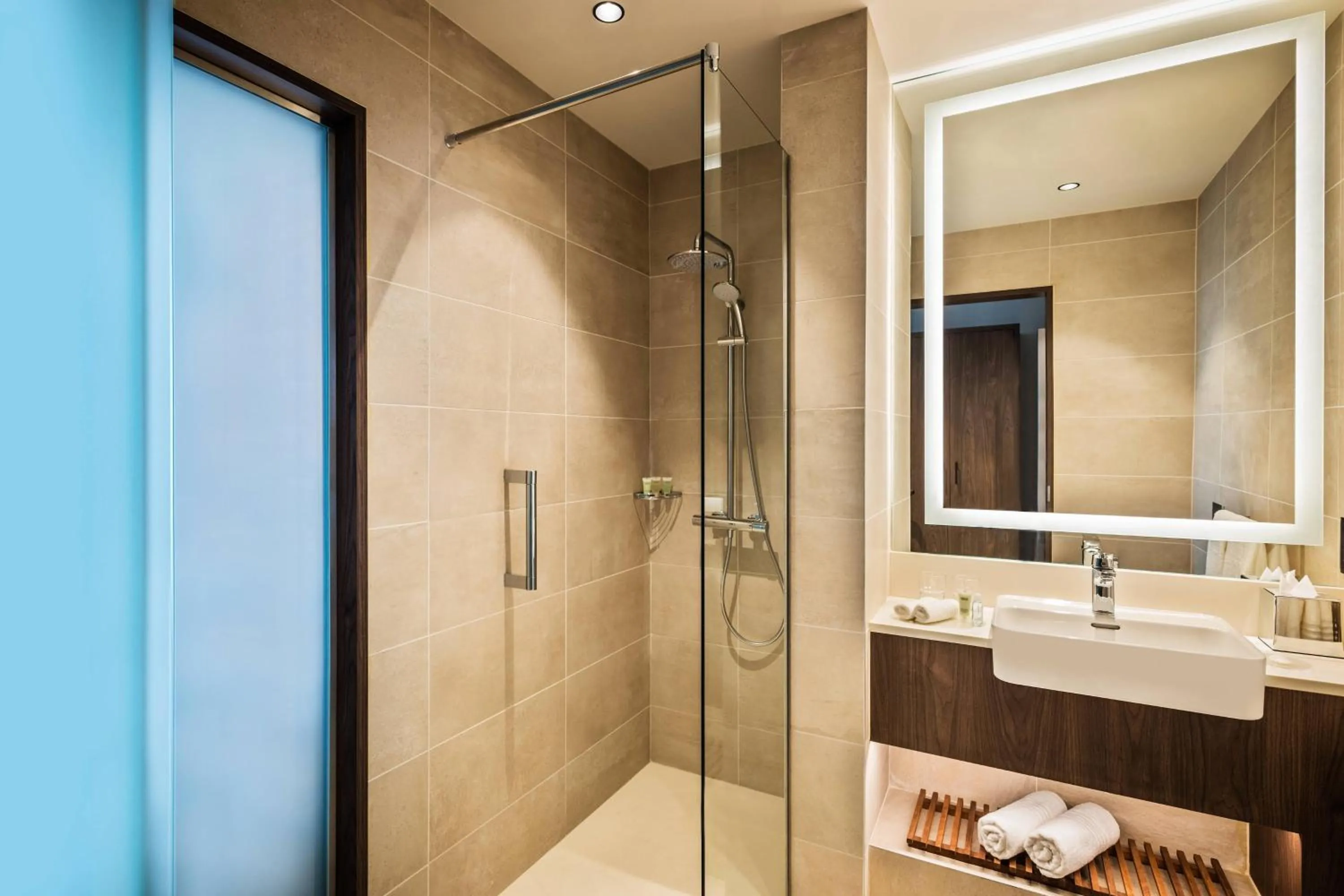 Bathroom in Courtyard by Marriott Baku