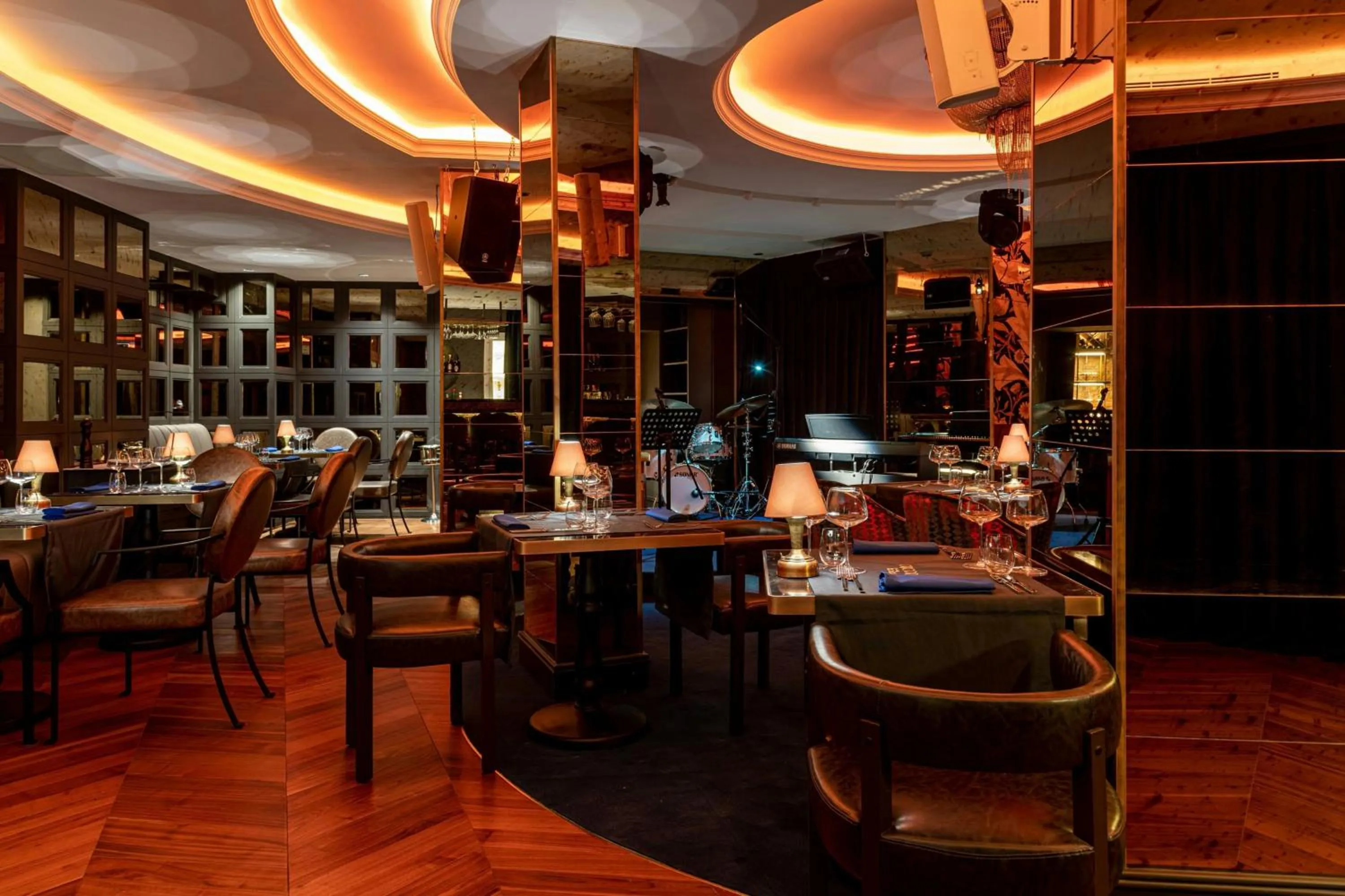 Lounge or bar in Orientbank Hotel Istanbul, Autograph Collection