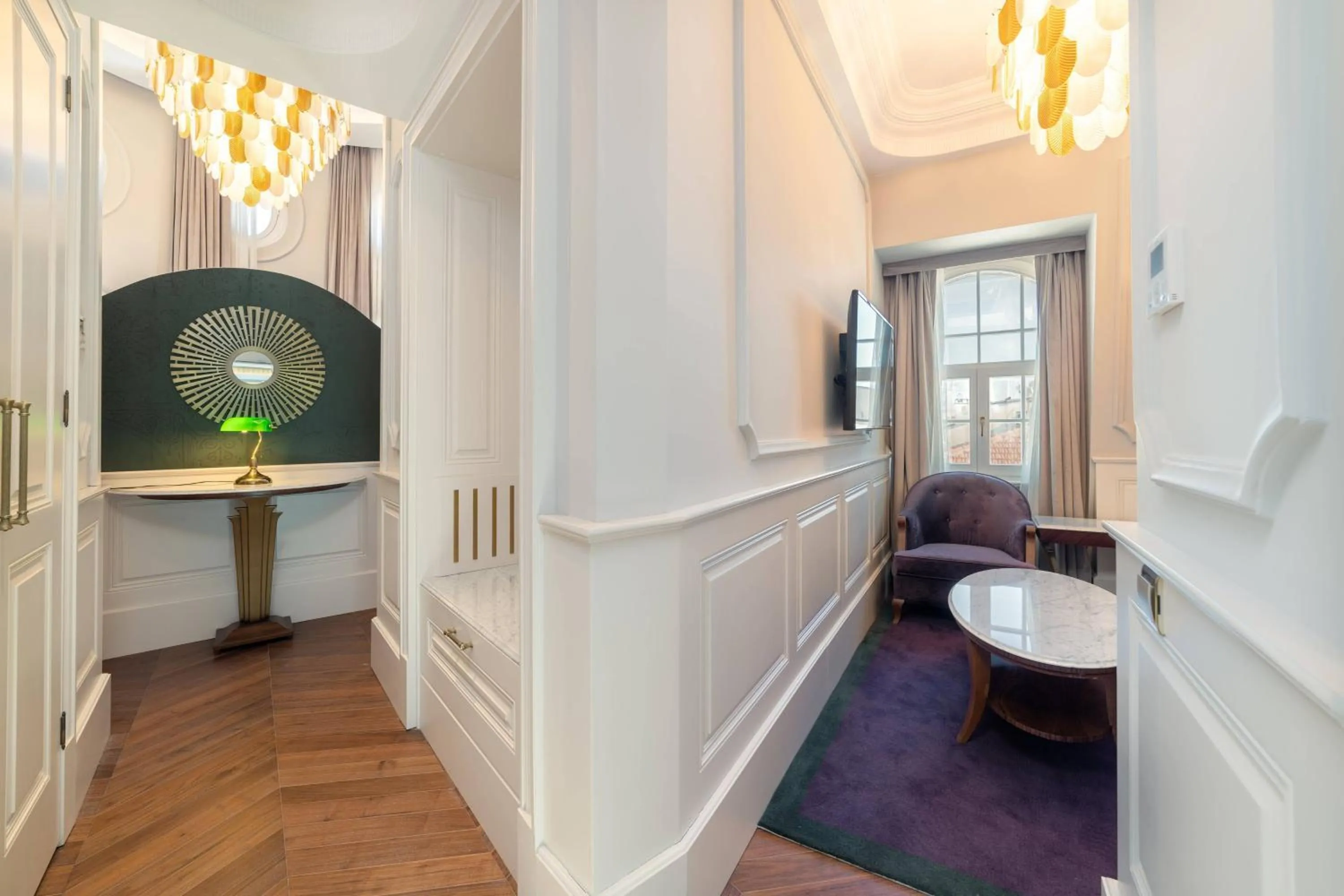 Photo of the whole room in Orientbank Hotel Istanbul, Autograph Collection