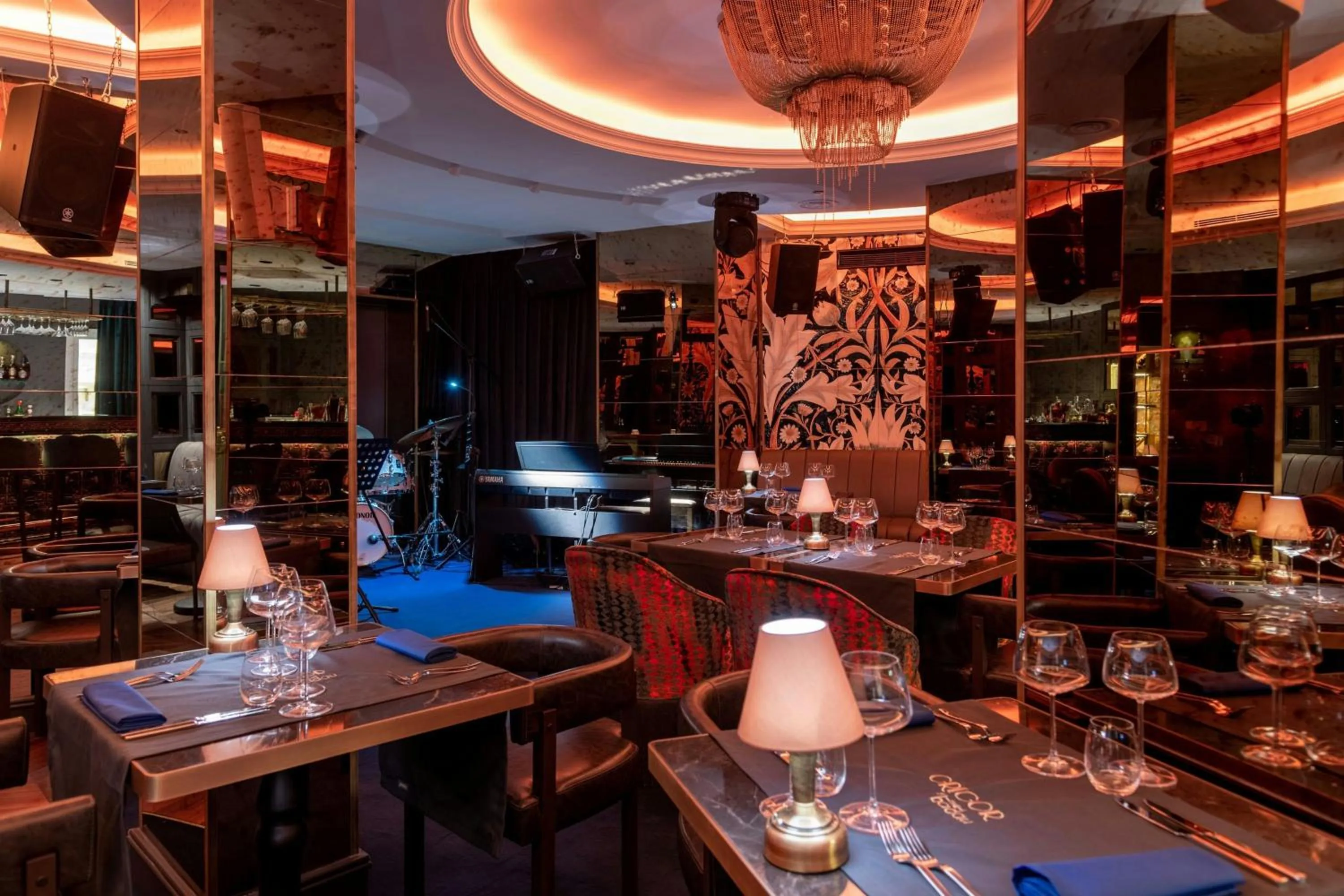Lounge or bar in Orientbank Hotel Istanbul, Autograph Collection
