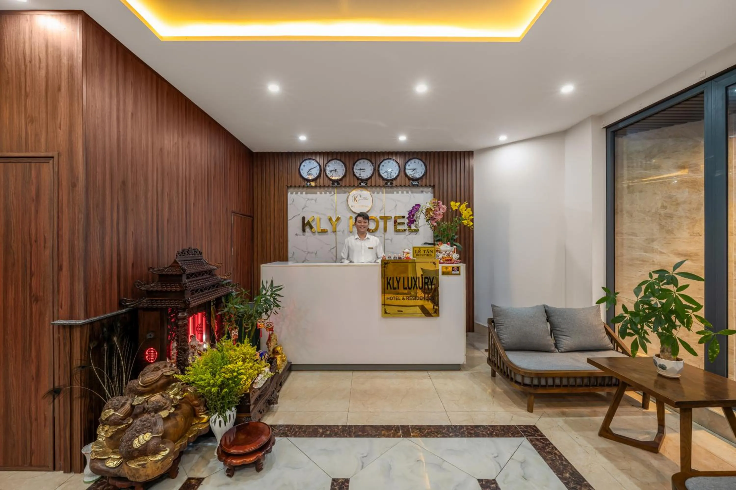 Communal lounge/ TV room in KLY Hotel Vung Tau