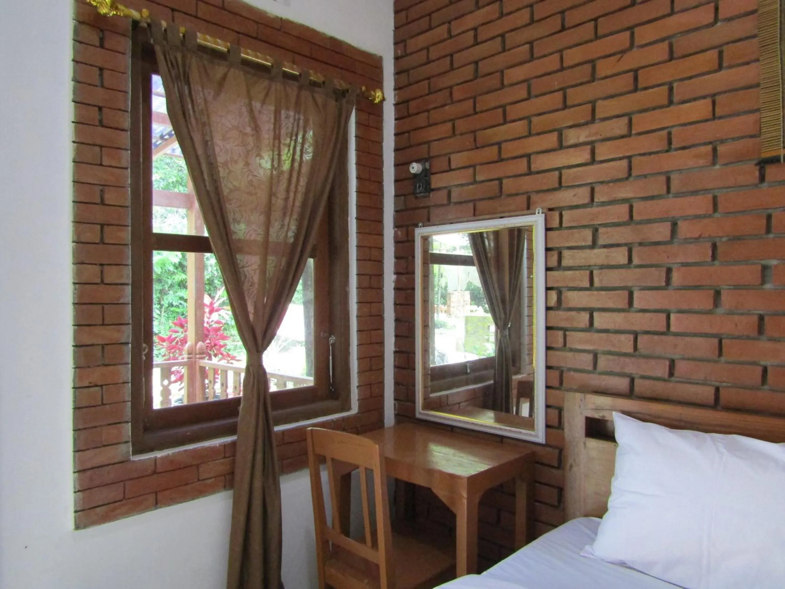 Bedroom, Bed in Penginapan Udin Syariah Bukit Rhema