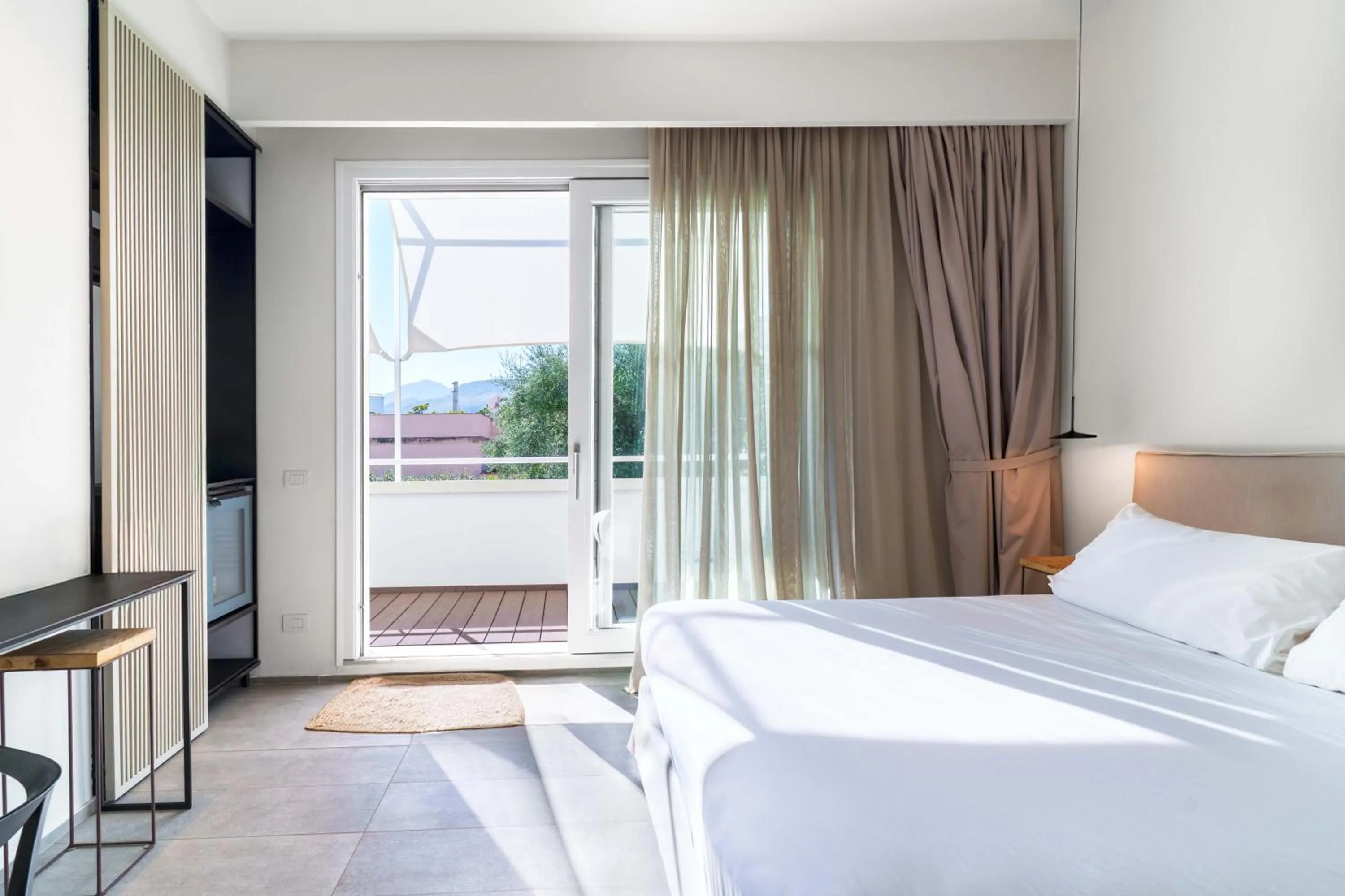 Photo of the whole room, Bed in Domìa Boutique Hotel e Cucina