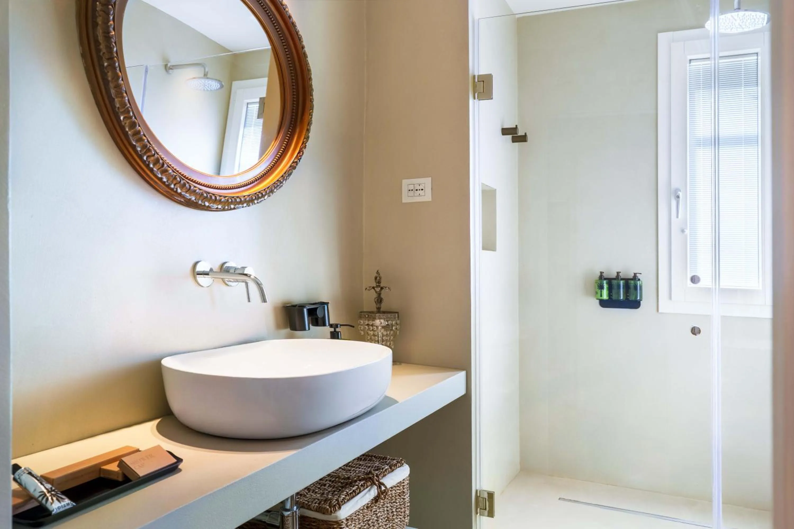 Bathroom in Domìa Boutique Hotel e Cucina