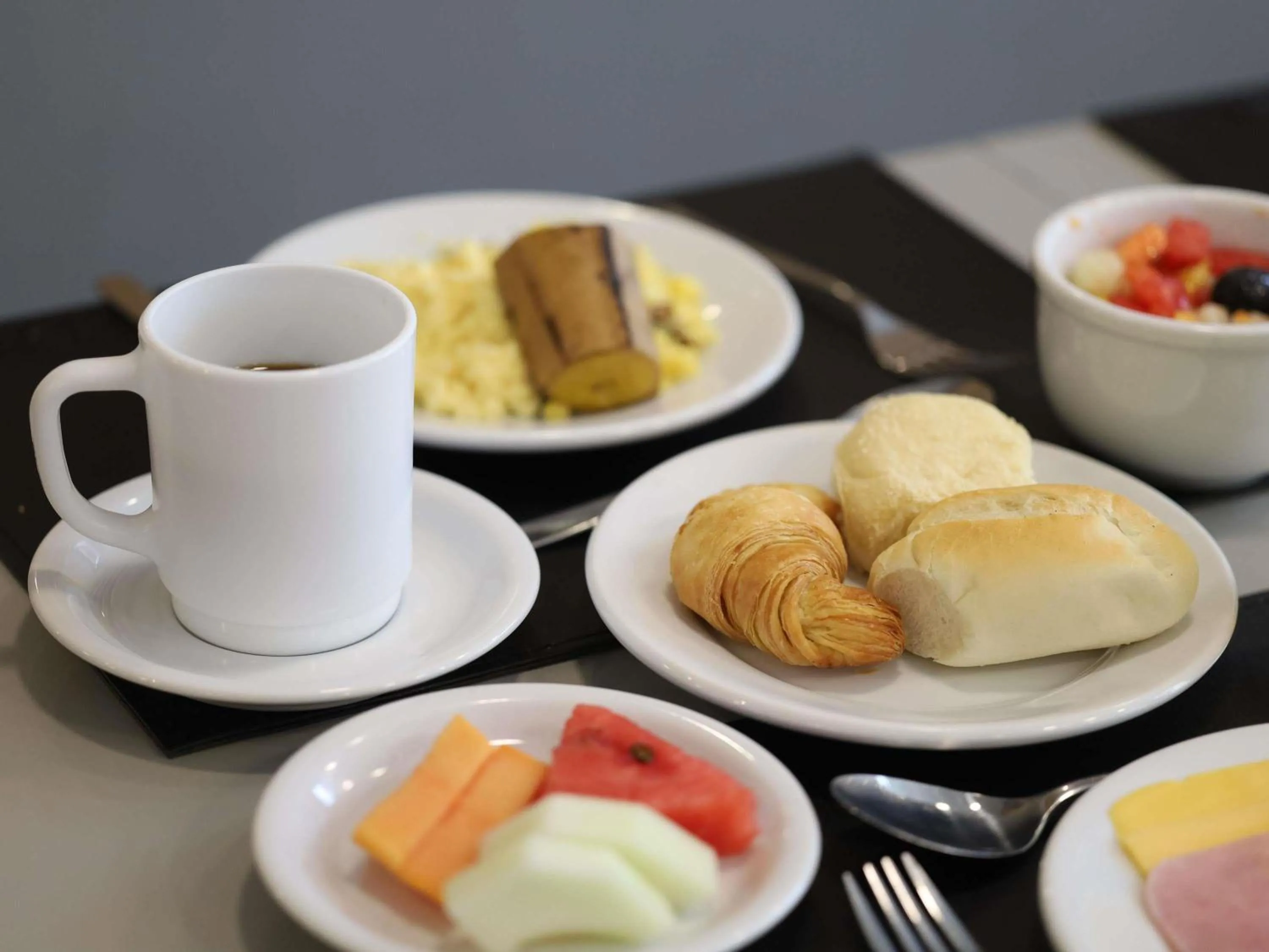 Breakfast in Ibis Salvador Rio Vermelho