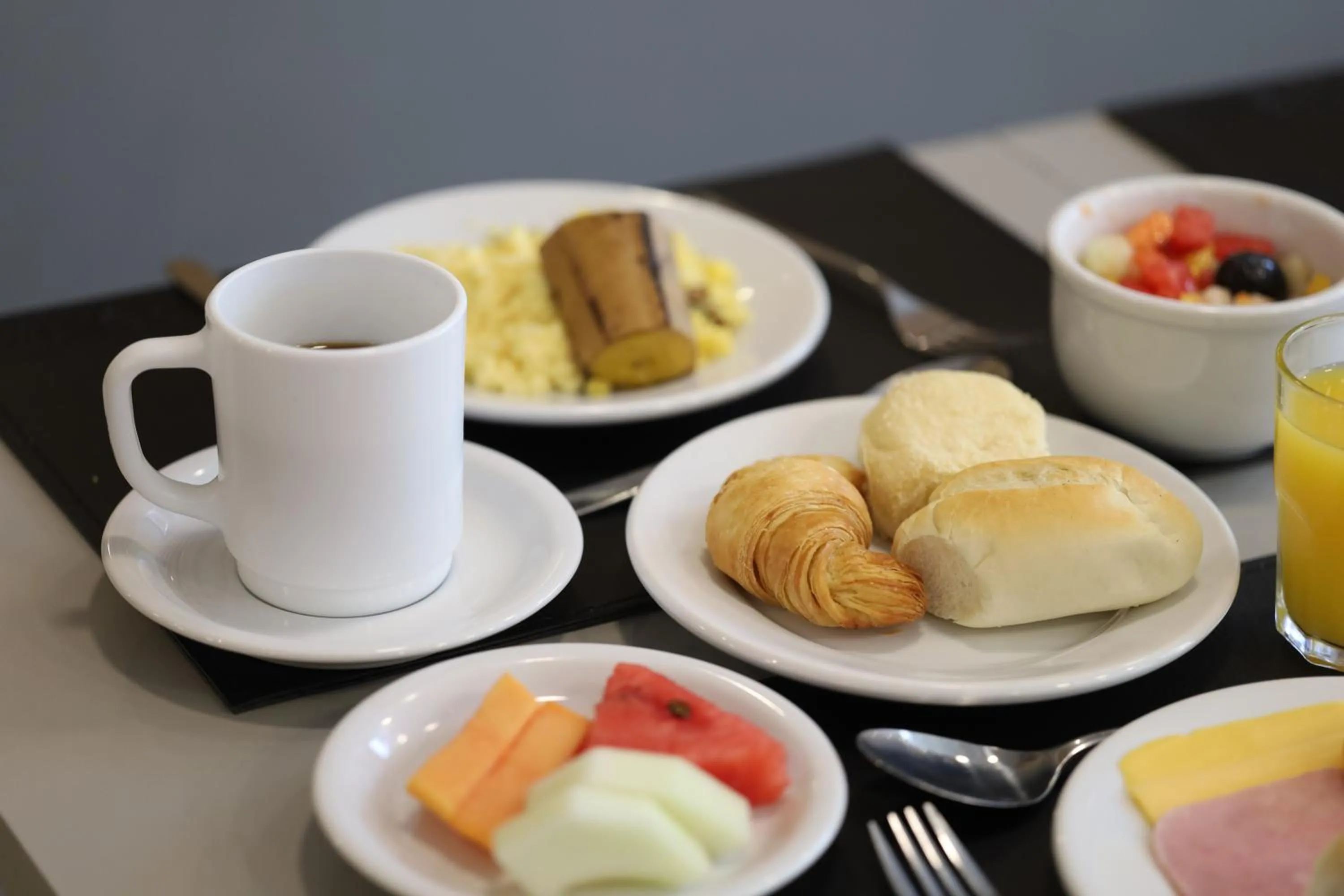 Breakfast in Ibis Salvador Rio Vermelho