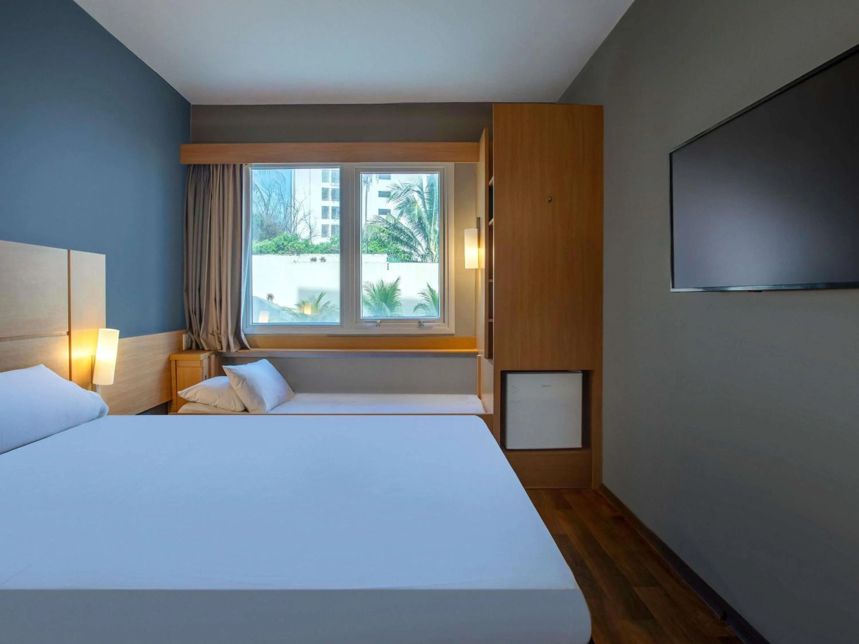 Bedroom, Bed in Ibis Salvador Rio Vermelho