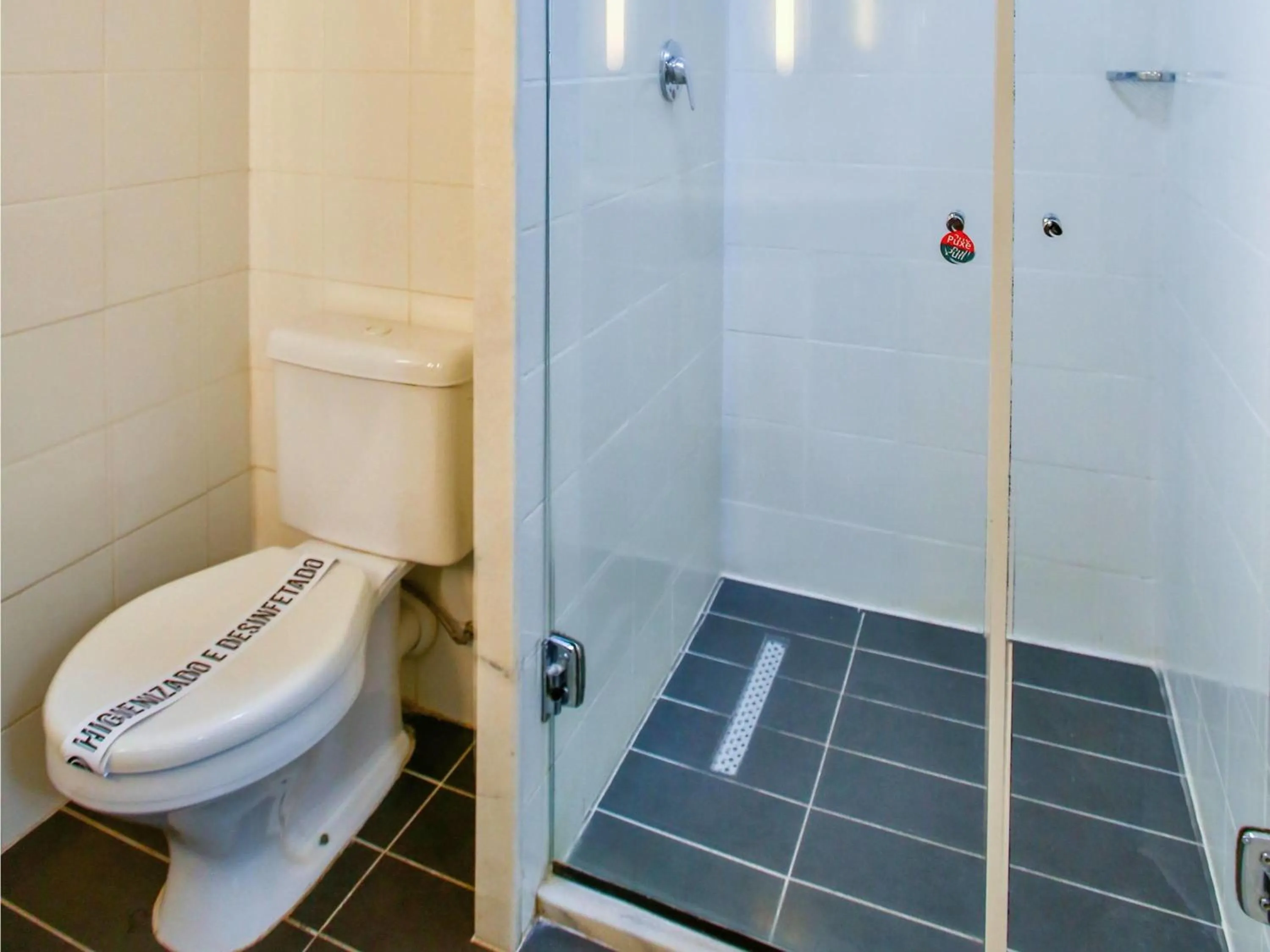 Bedroom in ibis Goiânia