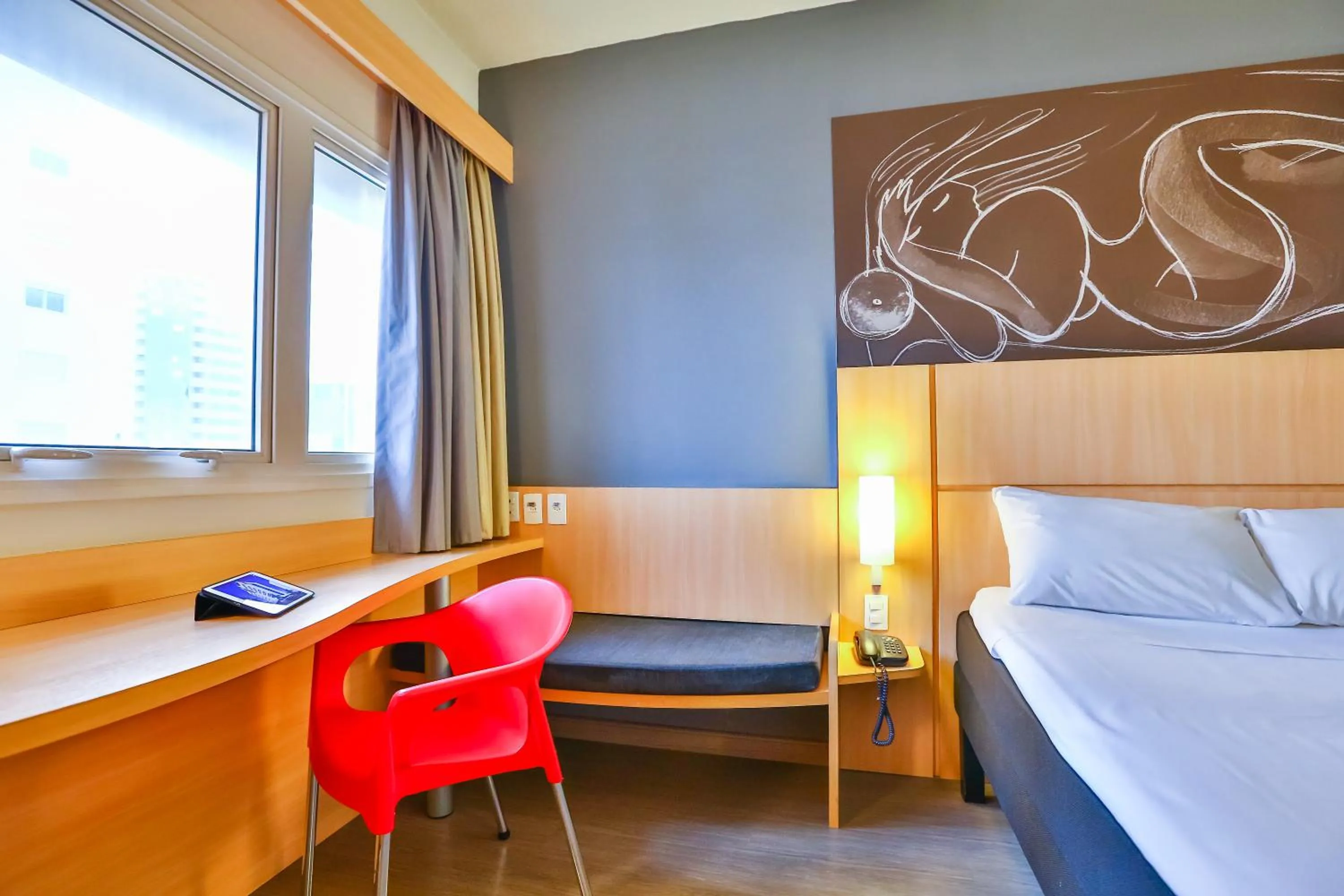 Decorative detail, Bed in ibis Goiânia