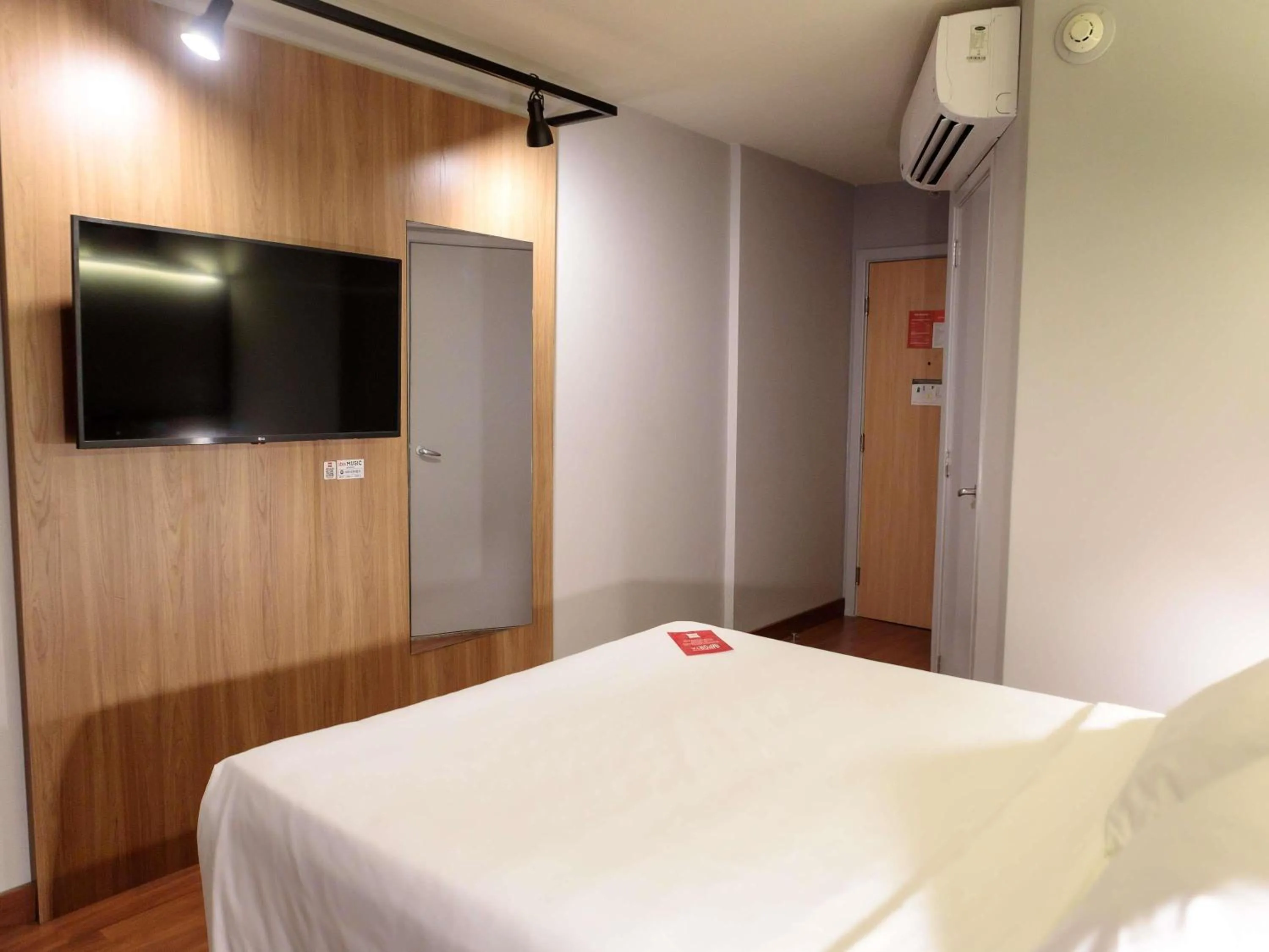 Bedroom, Bed in Ibis Belo Horizonte Savassi