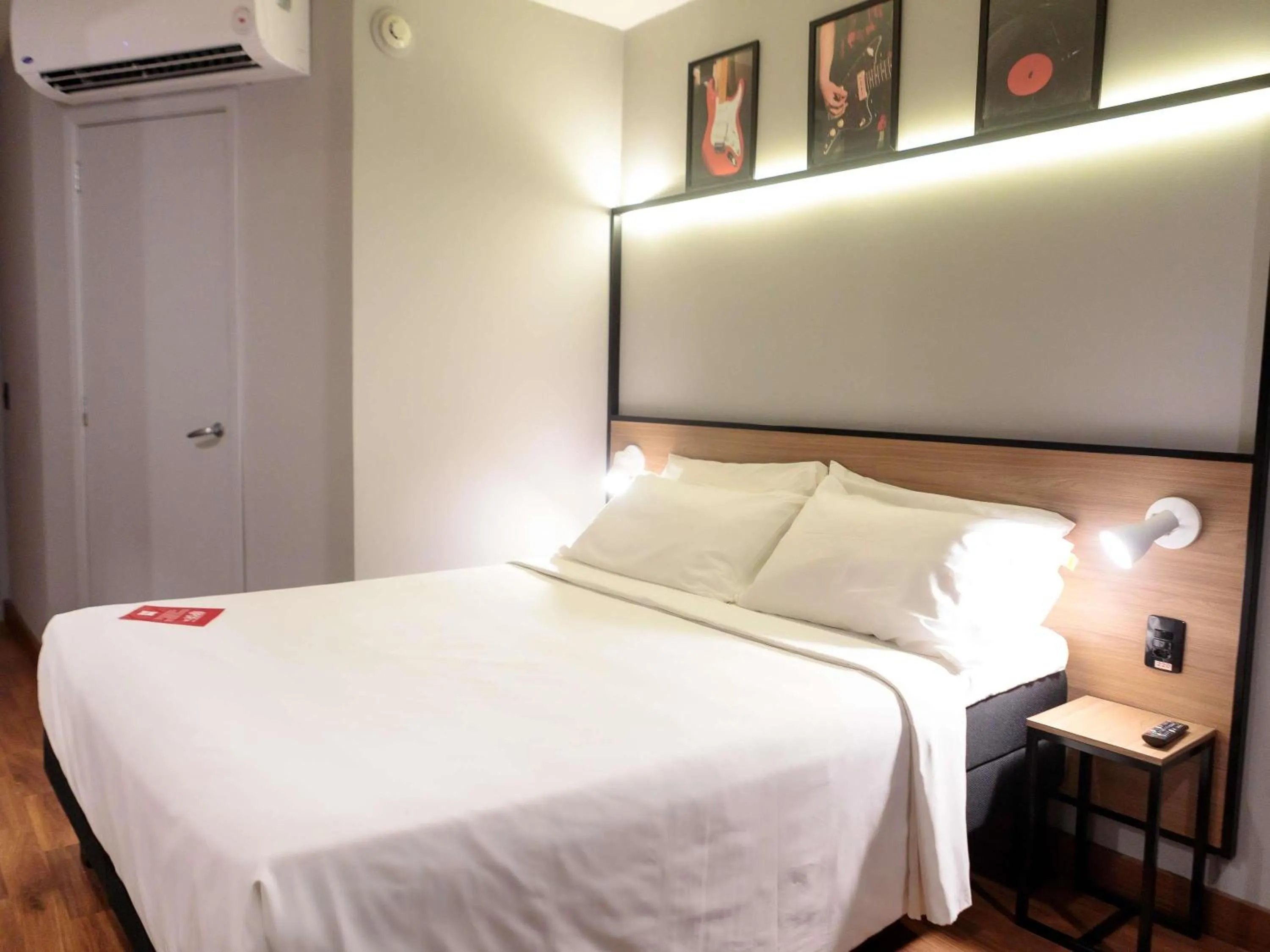 Bedroom, Bed in Ibis Belo Horizonte Savassi