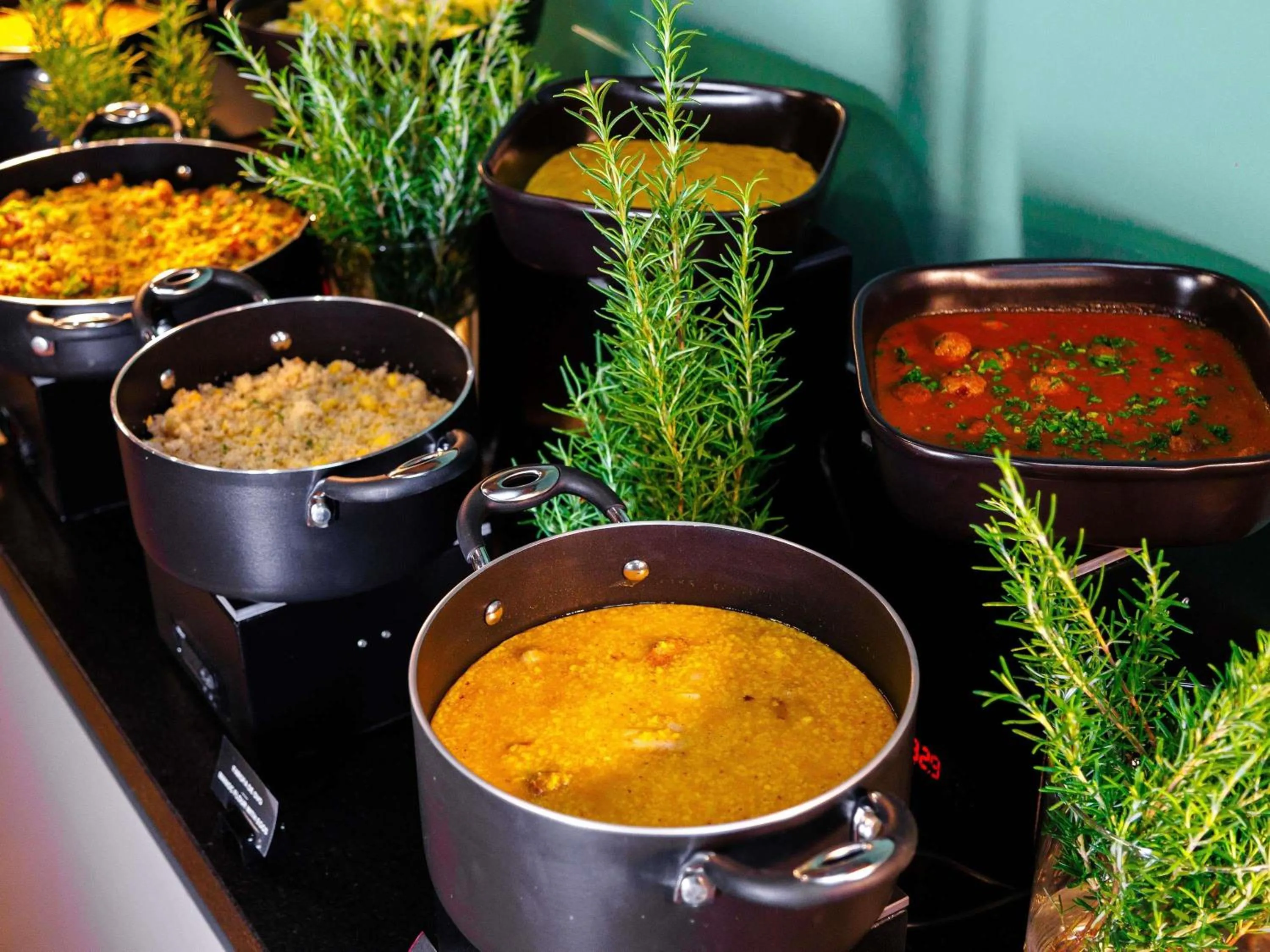 Restaurant/places to eat in Ibis Belo Horizonte Savassi