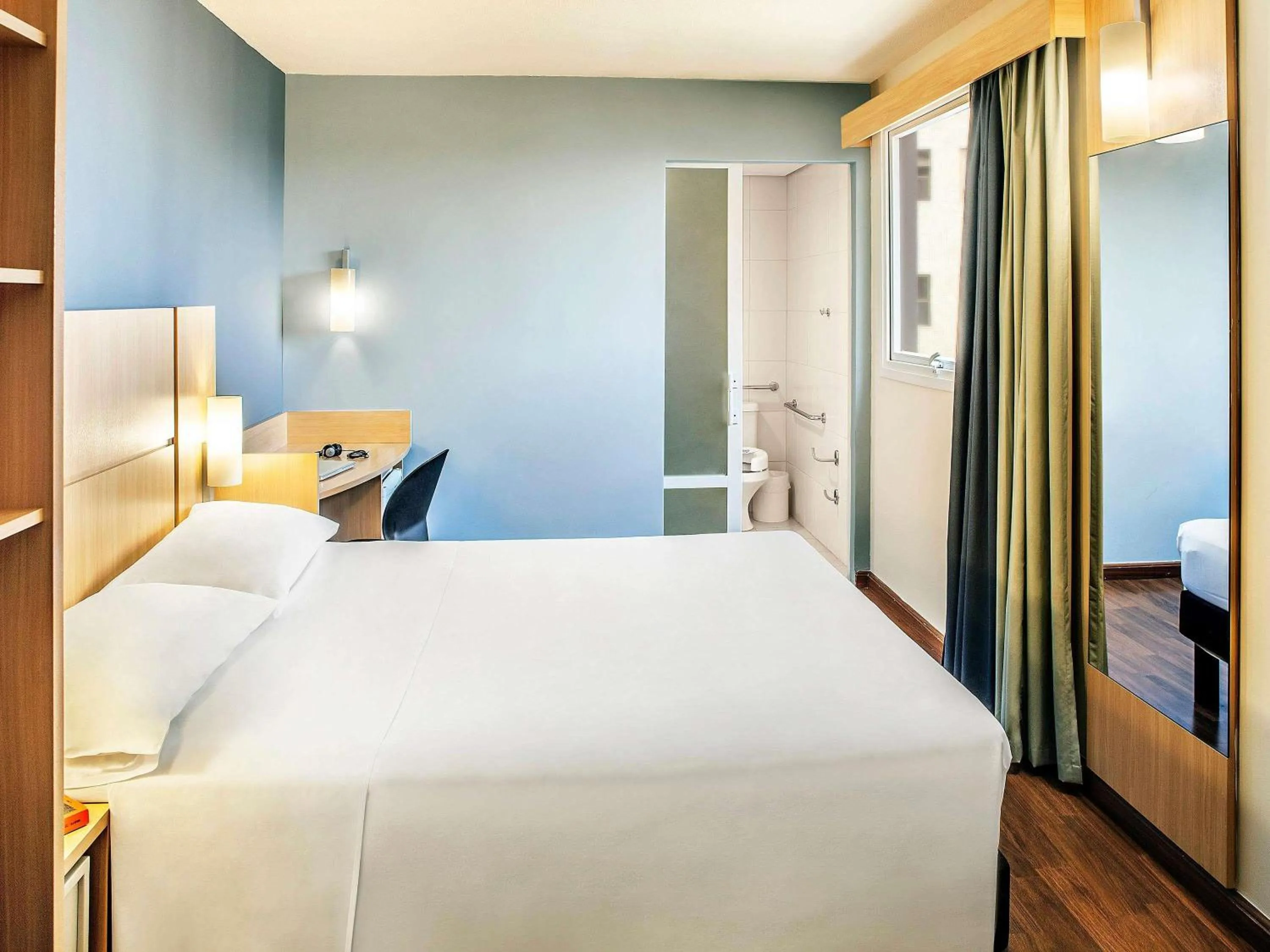 Bedroom, Bed in Ibis Belo Horizonte Savassi