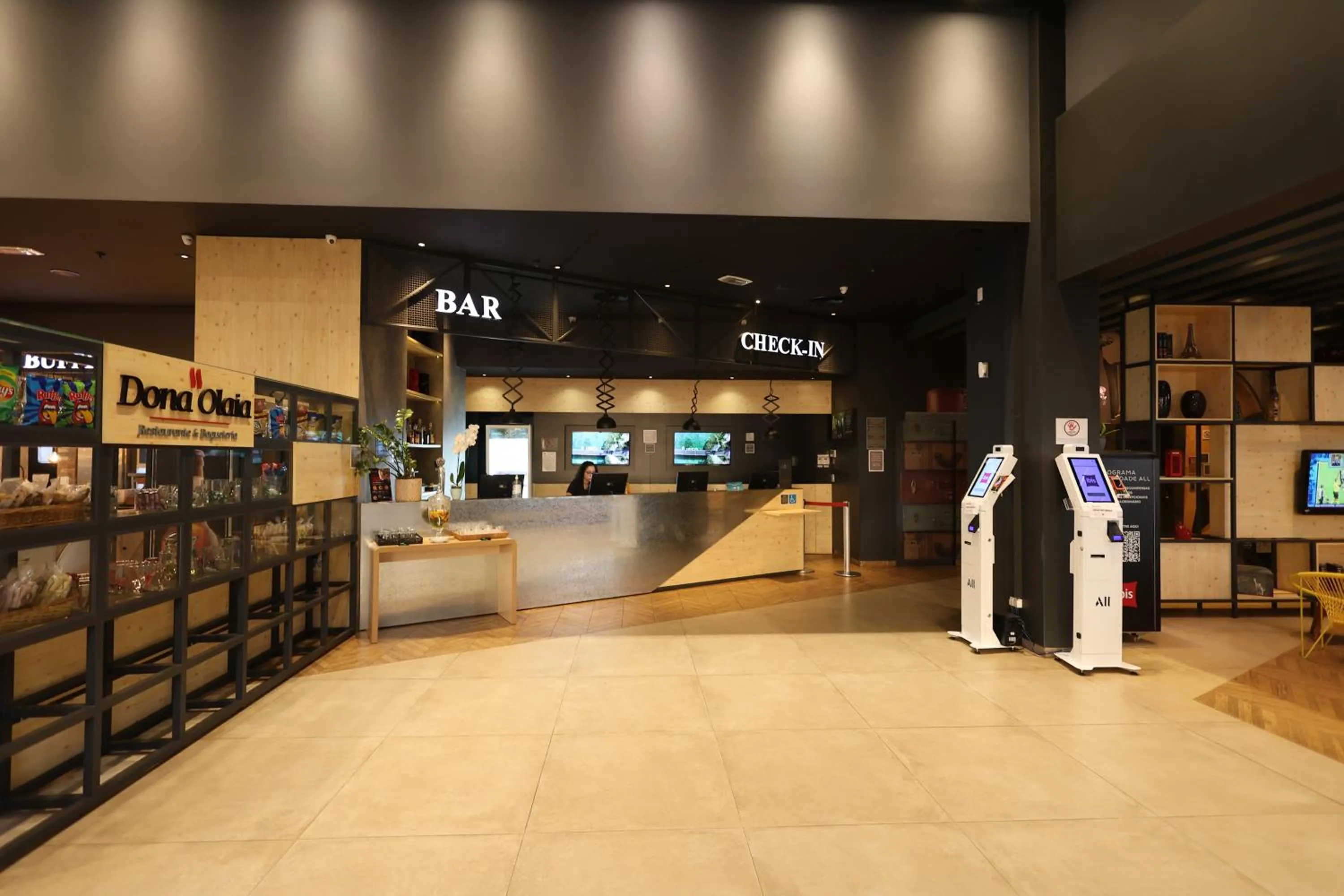 Lobby or reception in ibis Ribeirao Preto Shopping