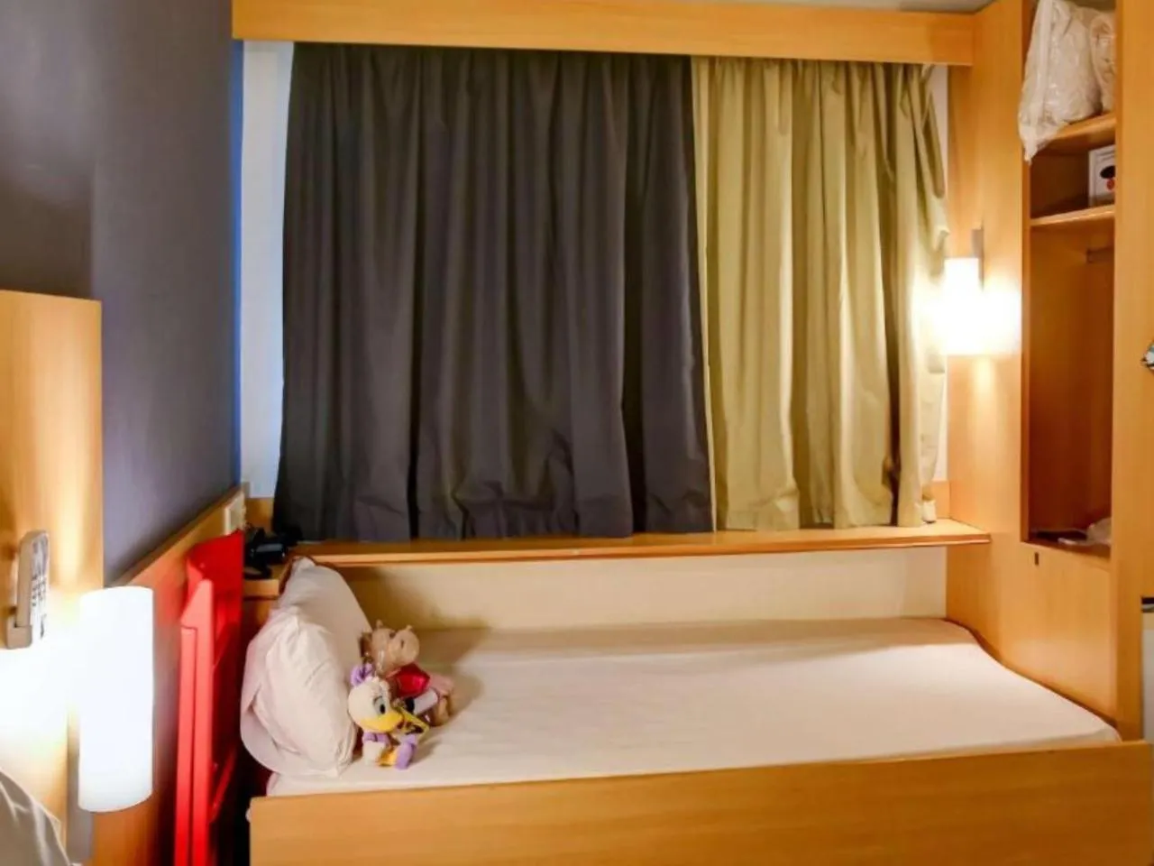 Bedroom, Bed in ibis Rio de Janeiro Santos Dumont