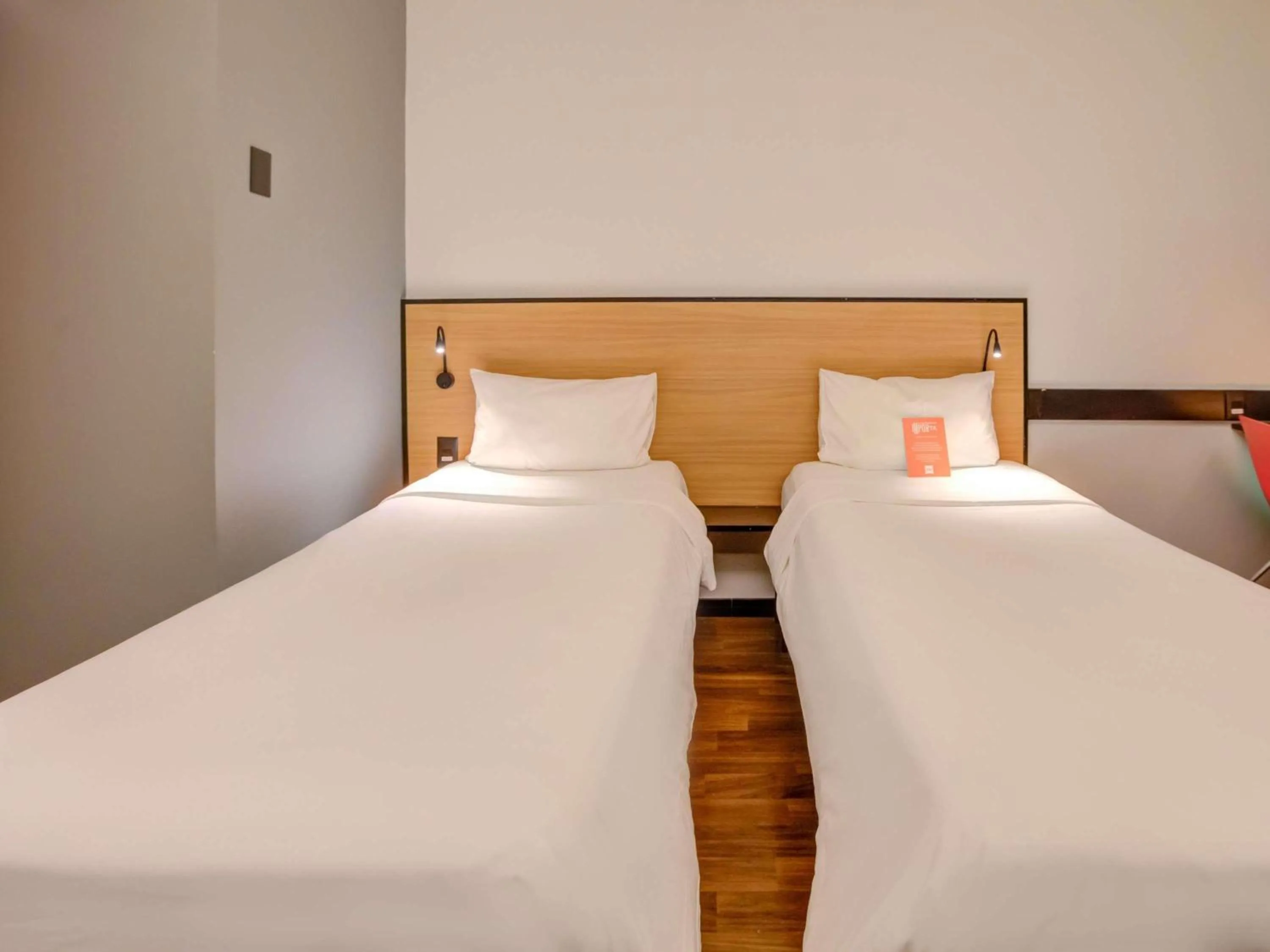 Bedroom, Bed in ibis Rio de Janeiro Santos Dumont