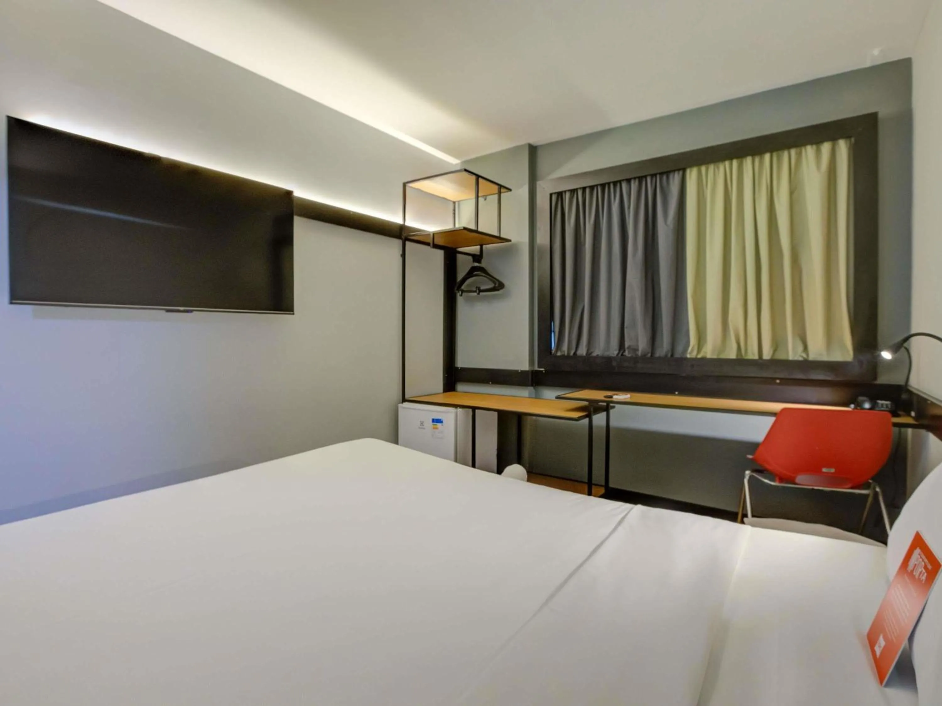 Bedroom, Bed in ibis Rio de Janeiro Santos Dumont