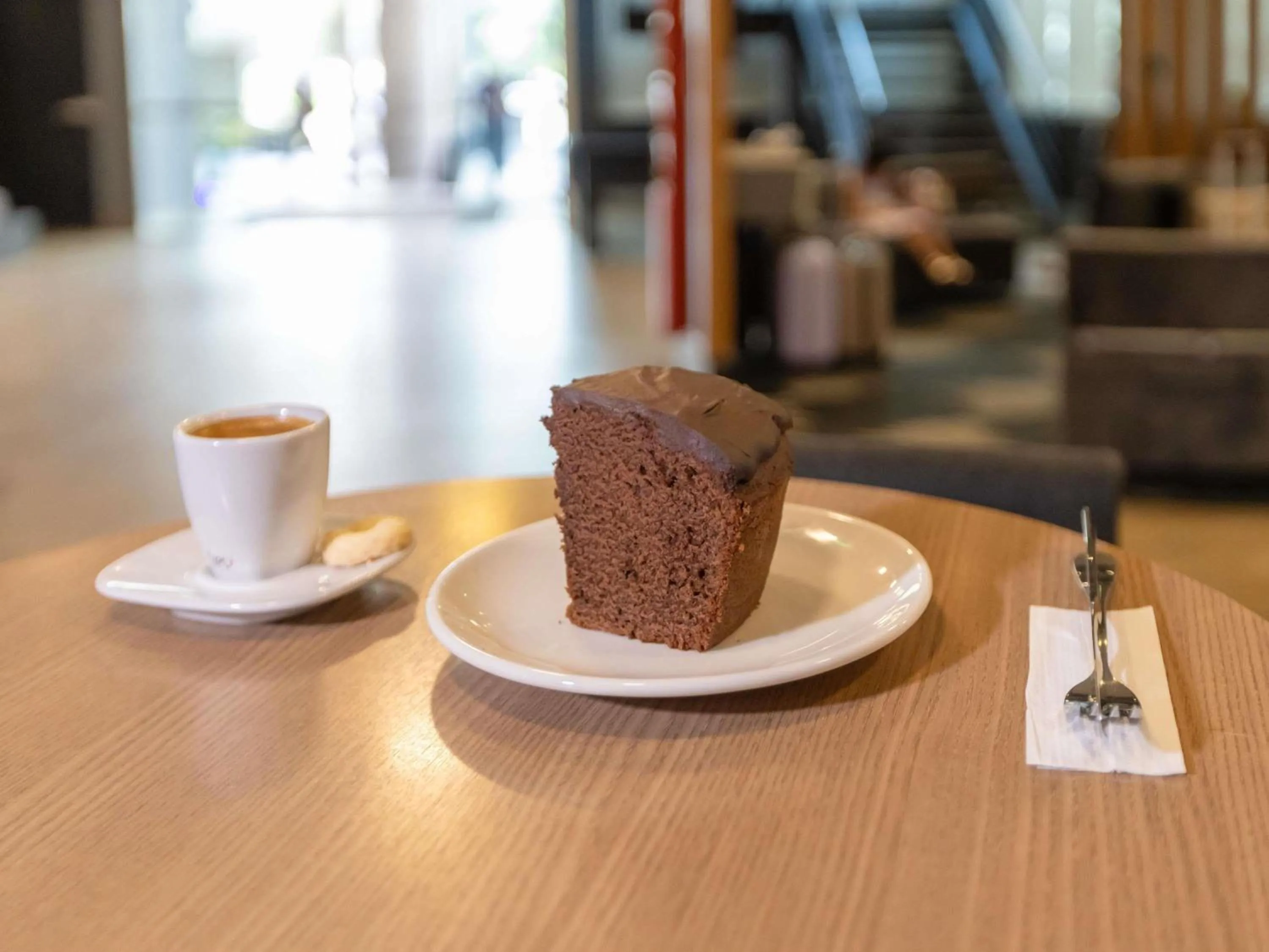 Lounge or bar in ibis Rio de Janeiro Santos Dumont