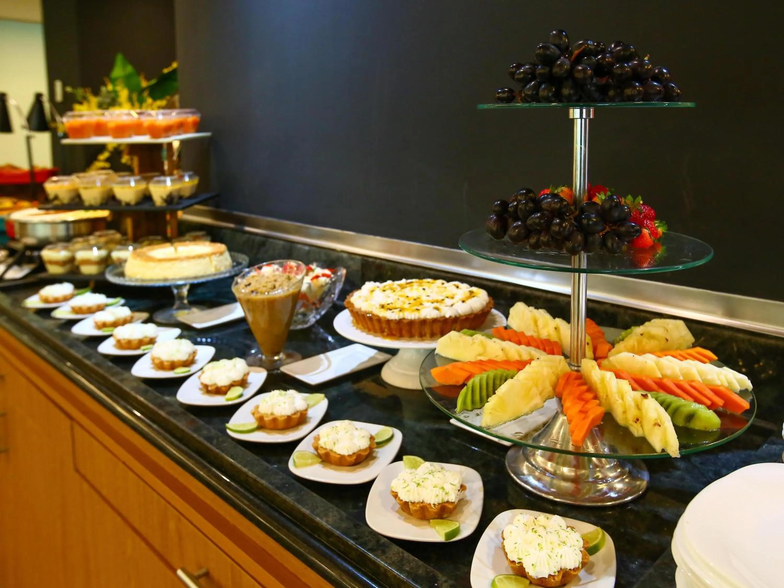 Restaurant/places to eat in ibis Rio de Janeiro Santos Dumont