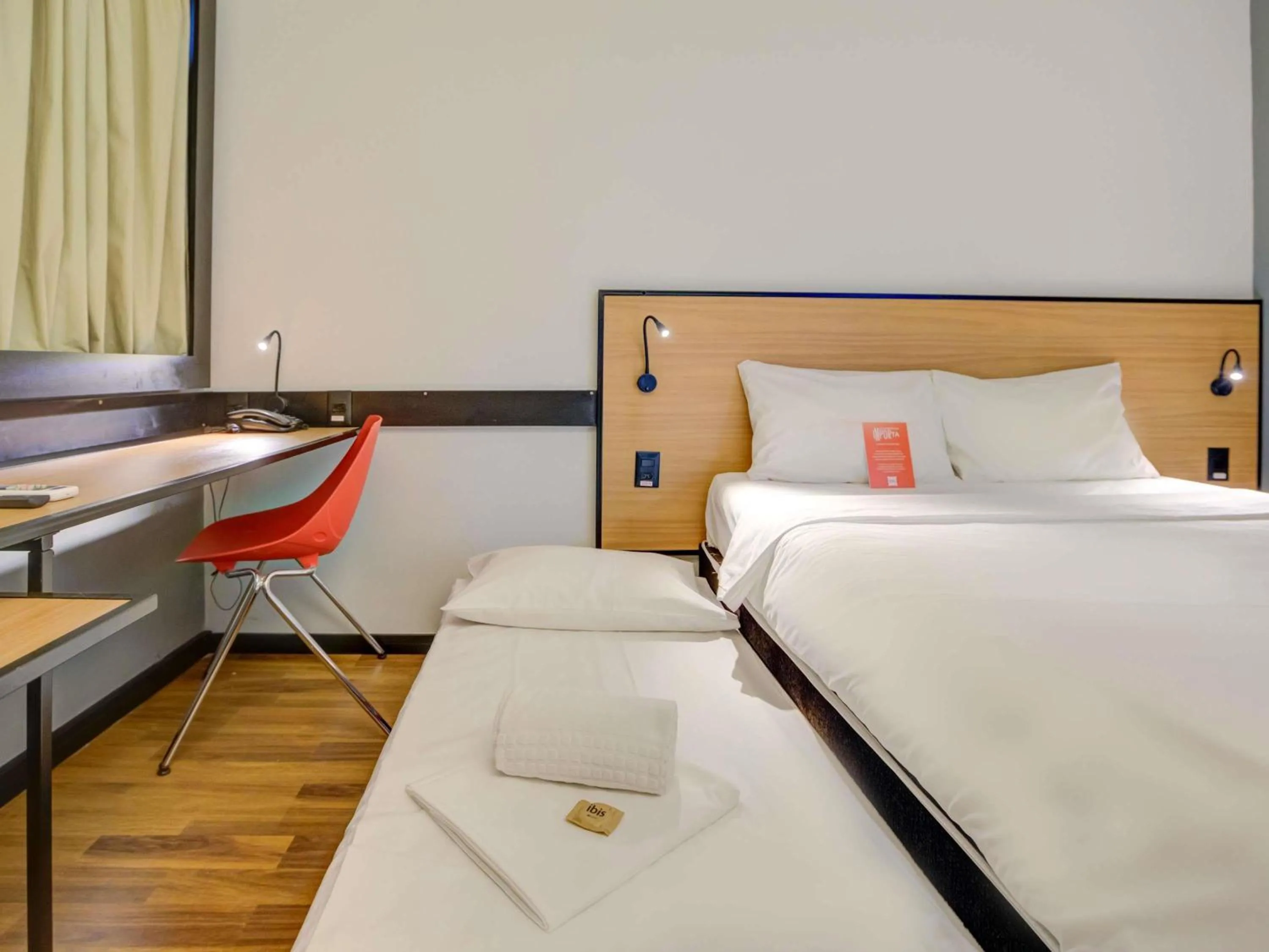 Bedroom, Bed in ibis Rio de Janeiro Santos Dumont