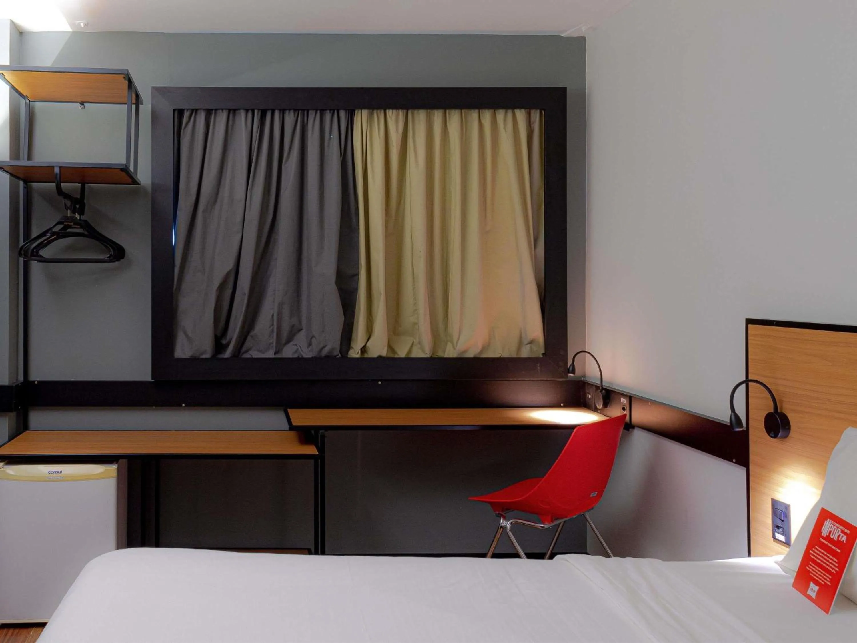 Bedroom, Bed in ibis Rio de Janeiro Santos Dumont