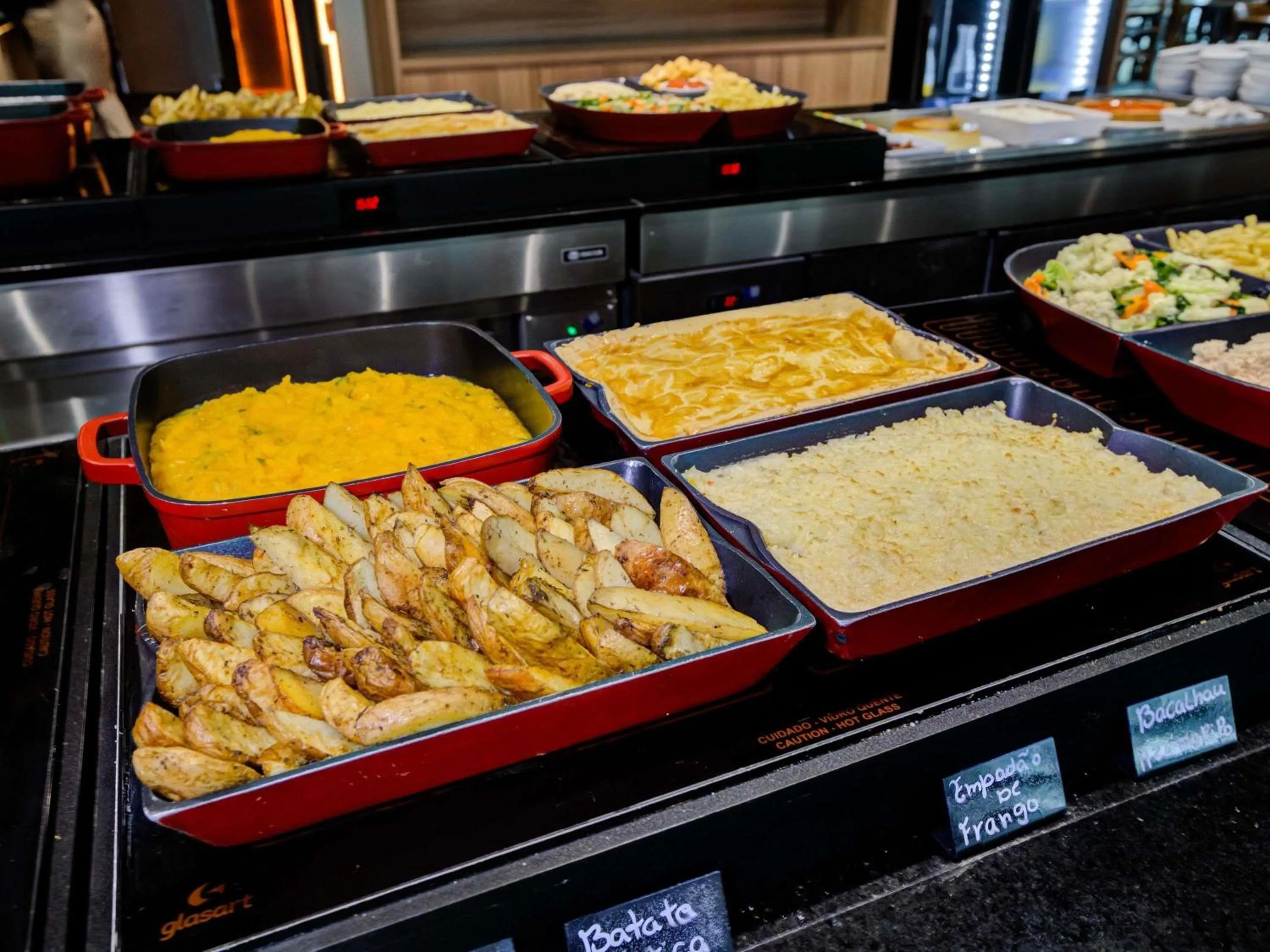 Restaurant/places to eat in ibis Rio de Janeiro Santos Dumont