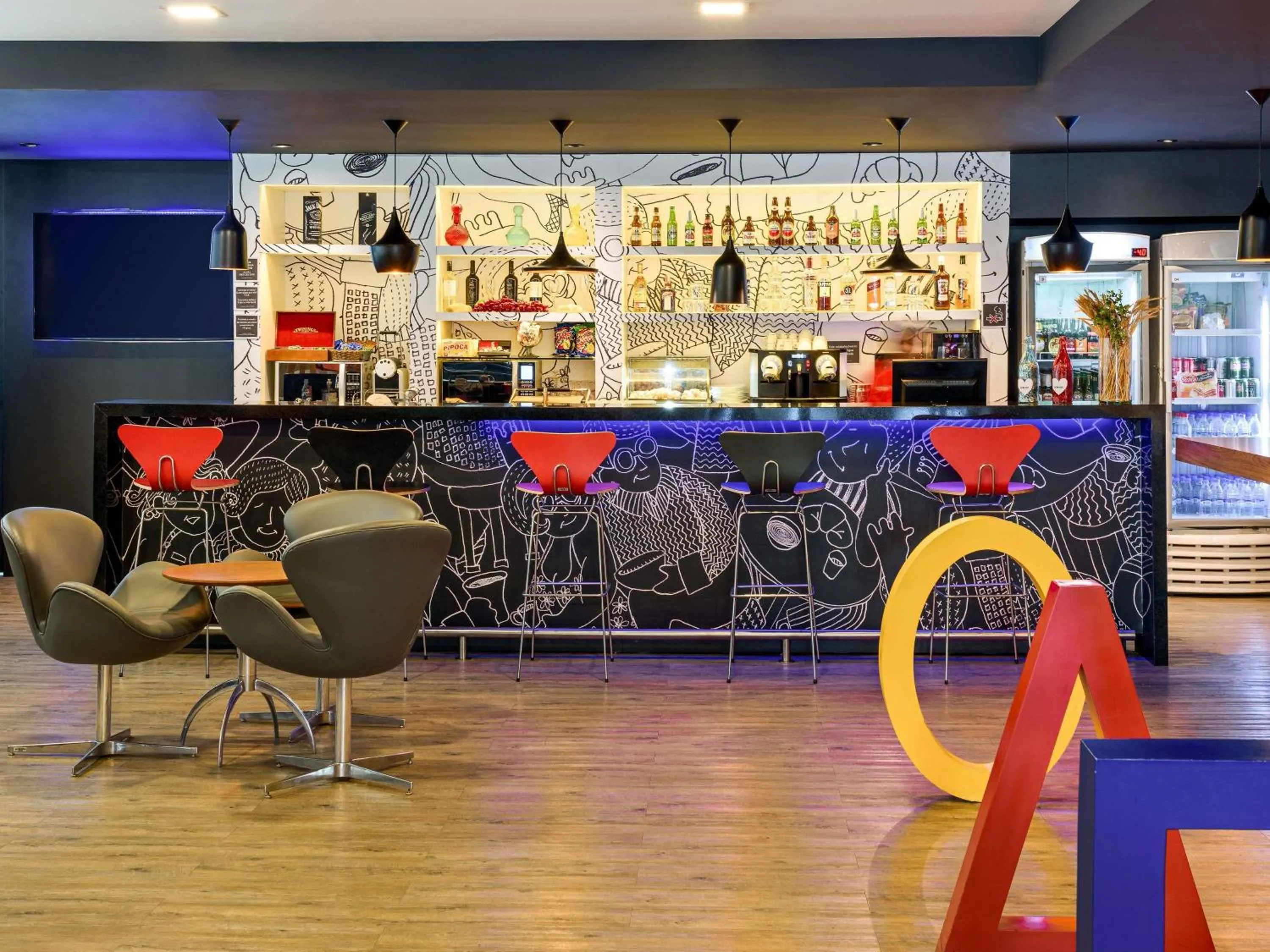 Lounge or bar in ibis Rio de Janeiro Santos Dumont