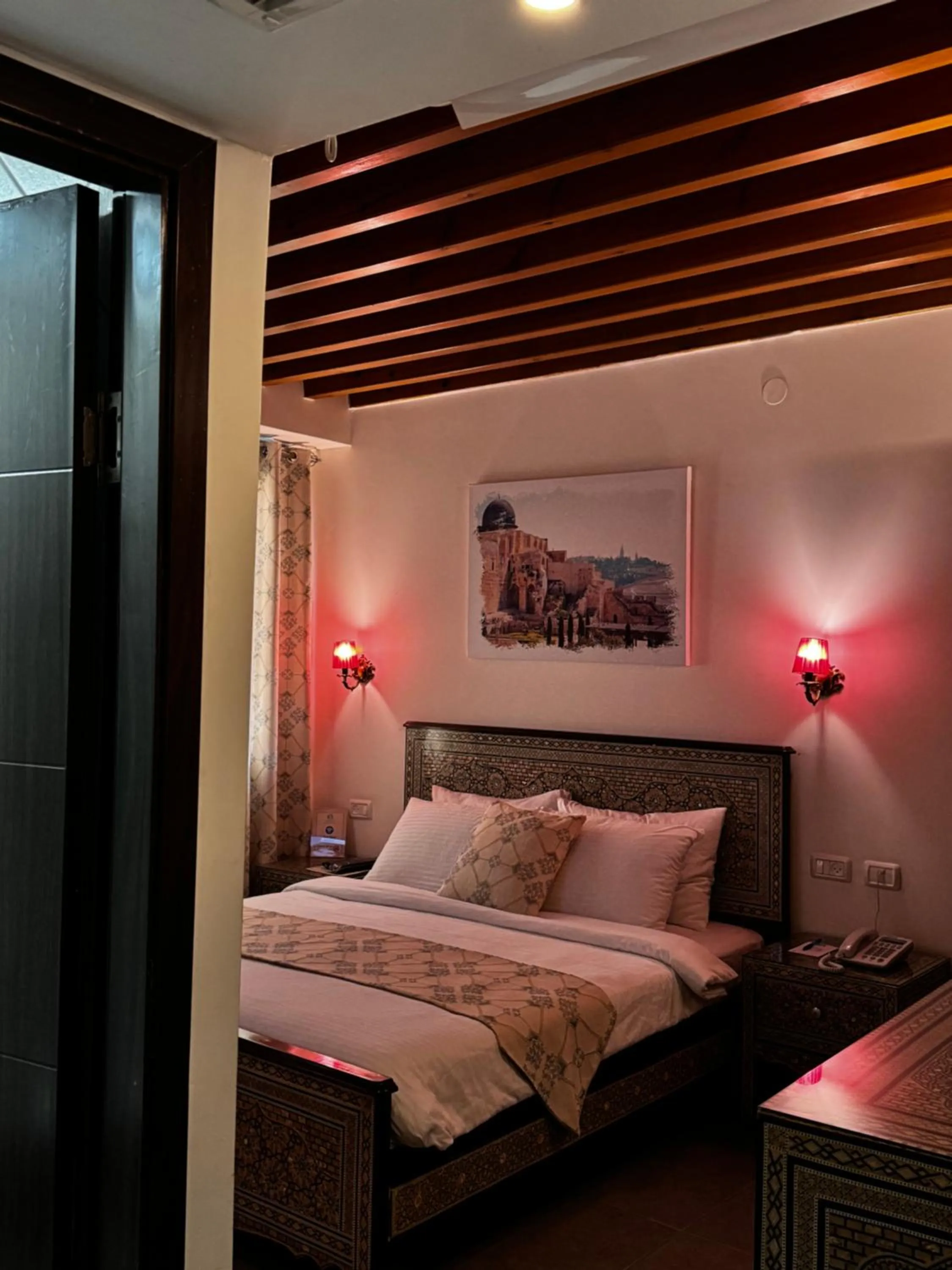 Bed in Bab al-sham funduk