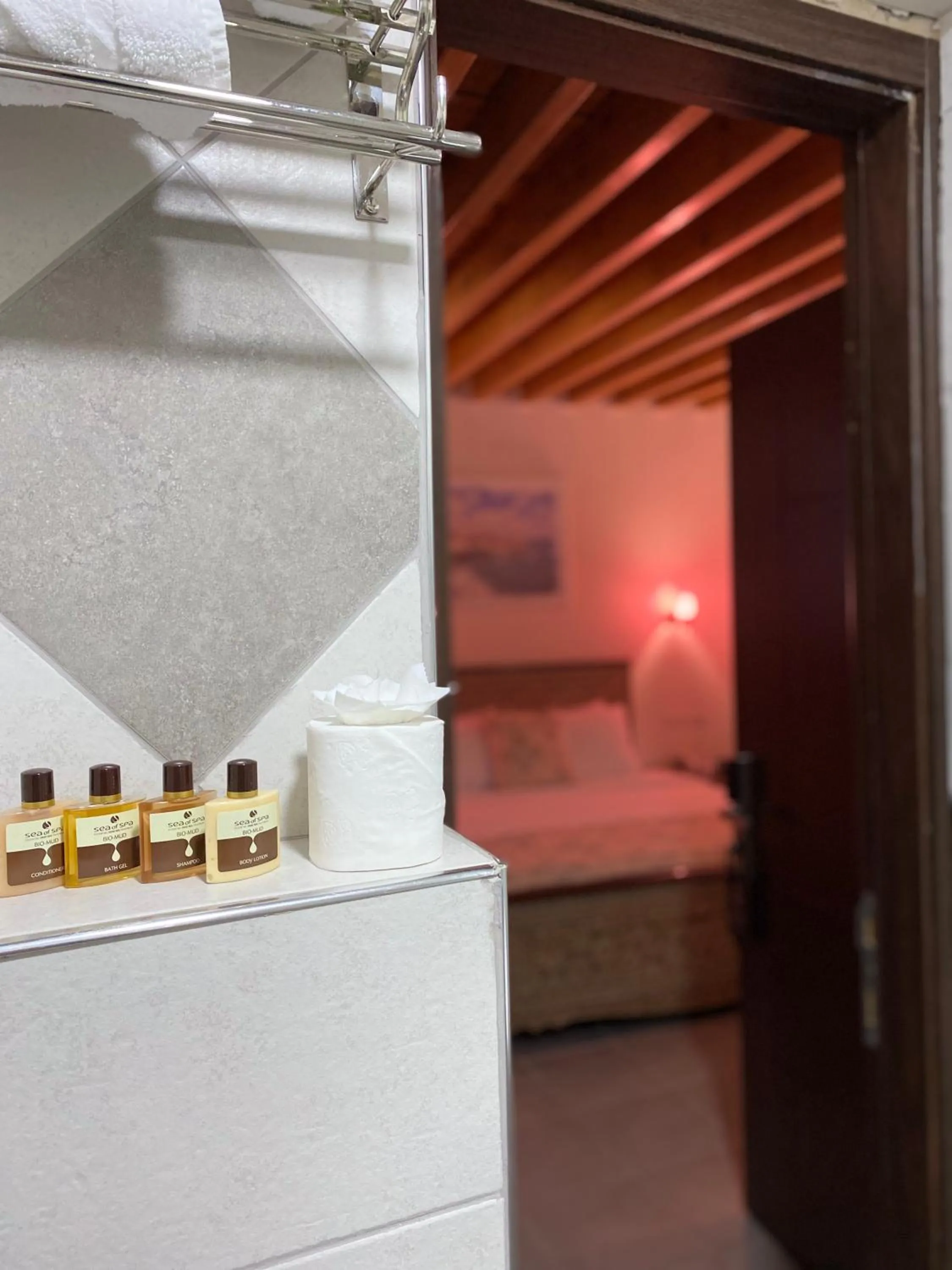 Bedroom, Bed in Bab al-sham funduk