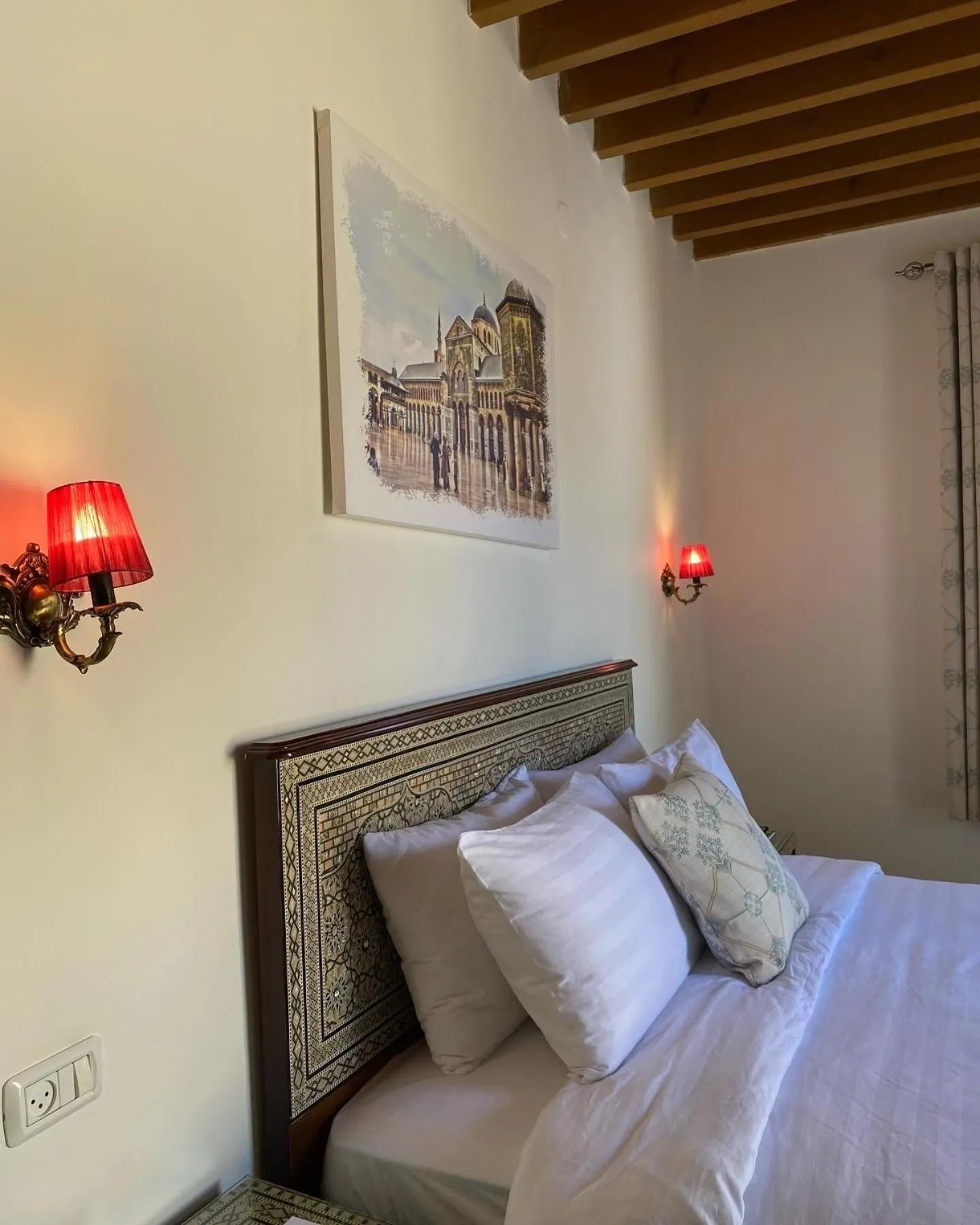 Bed in Bab al-sham funduk