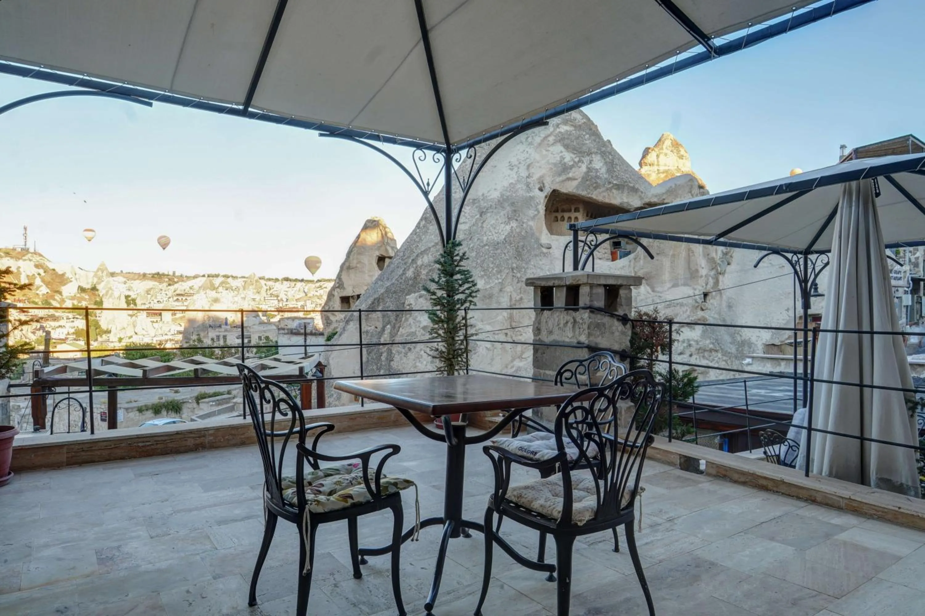 Day in Avilla Cave Hotel