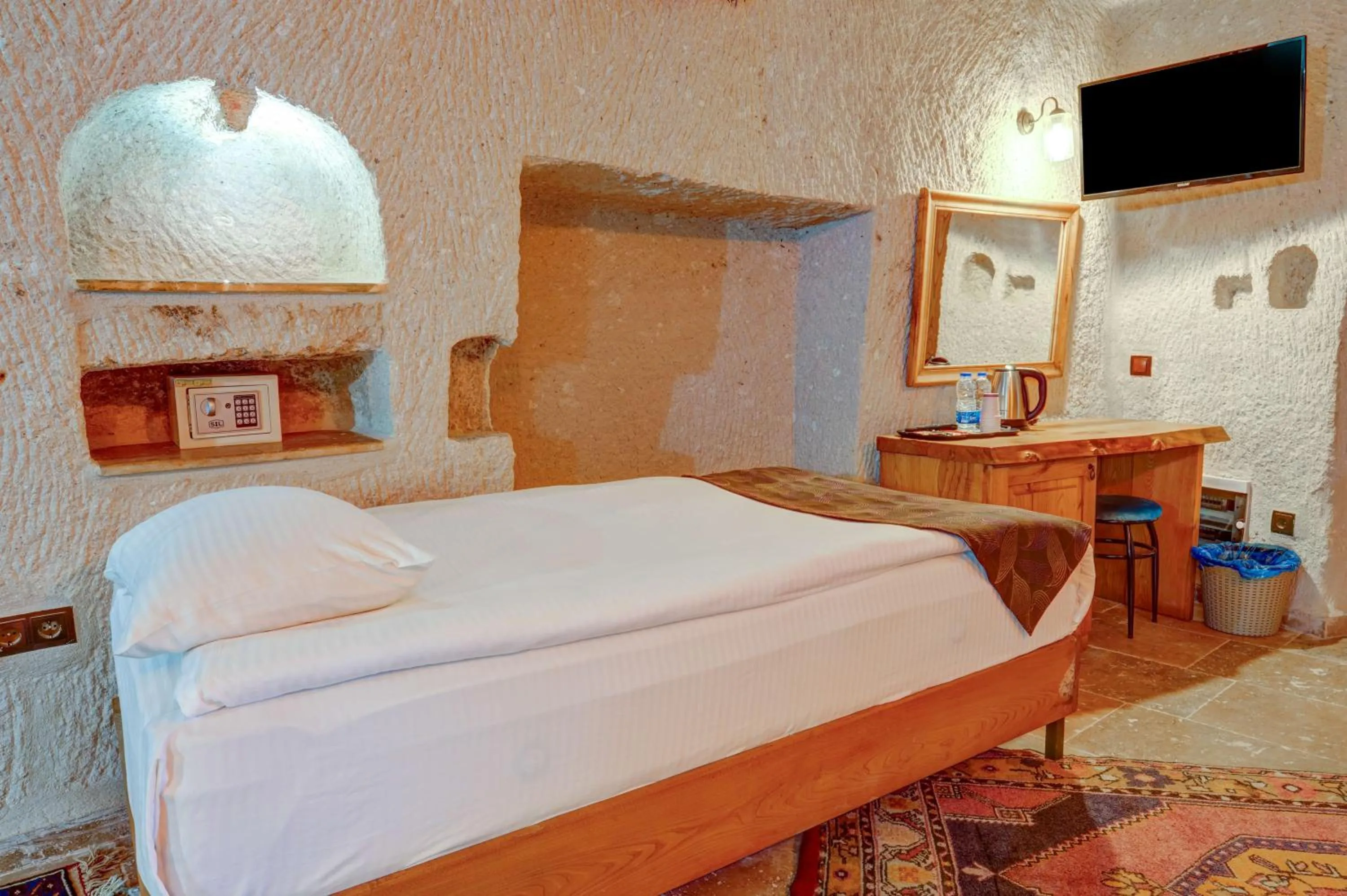 Bed in Avilla Cave Hotel