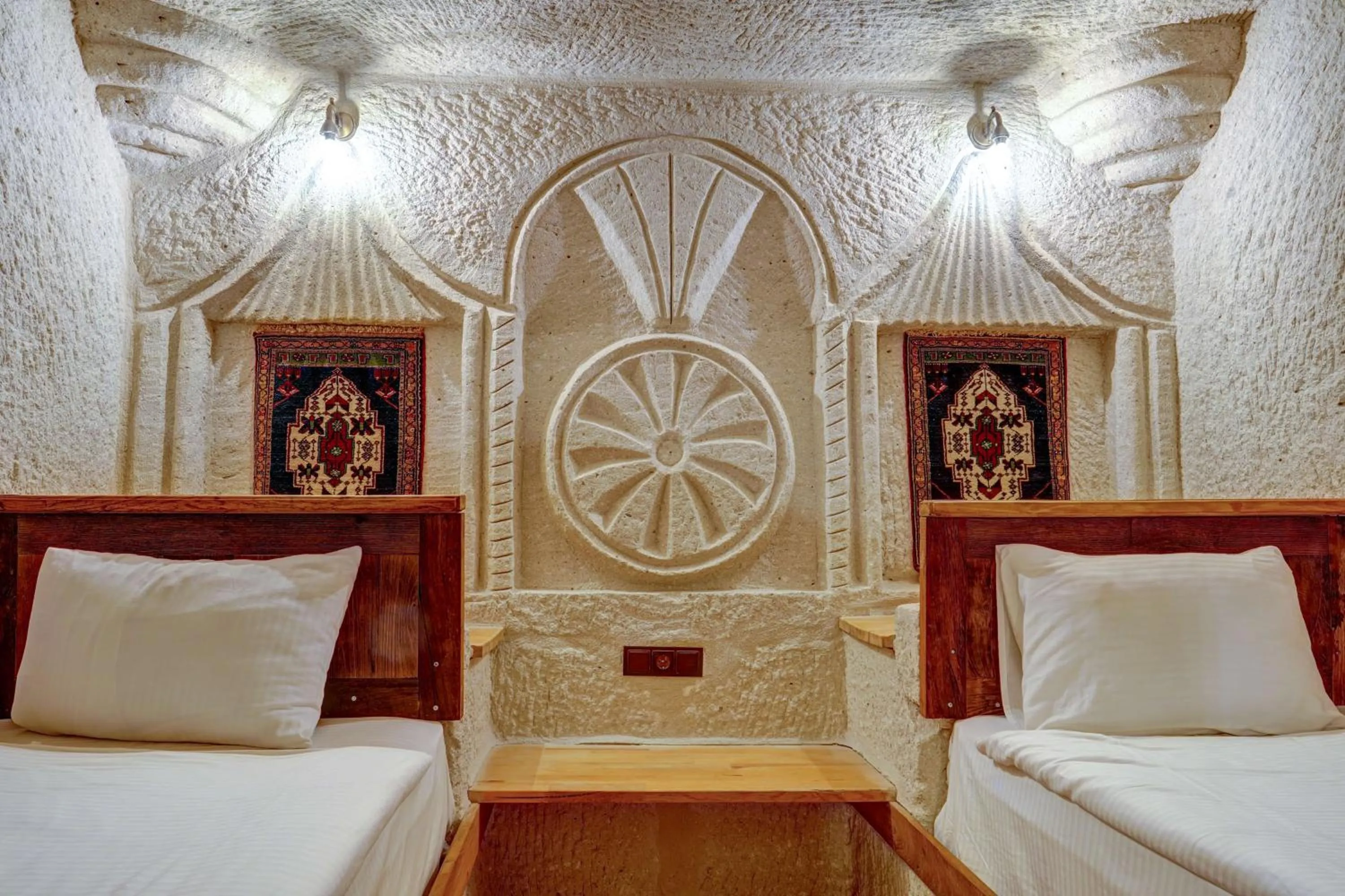 Decorative detail, Bed in Avilla Cave Hotel