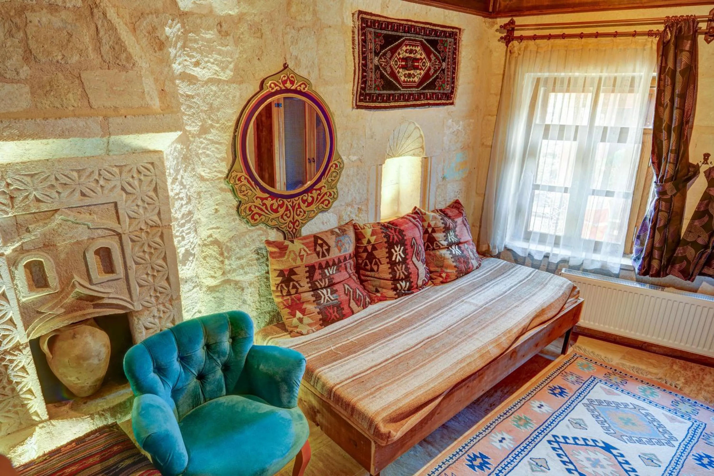 Living room, Bed in Avilla Cave Hotel