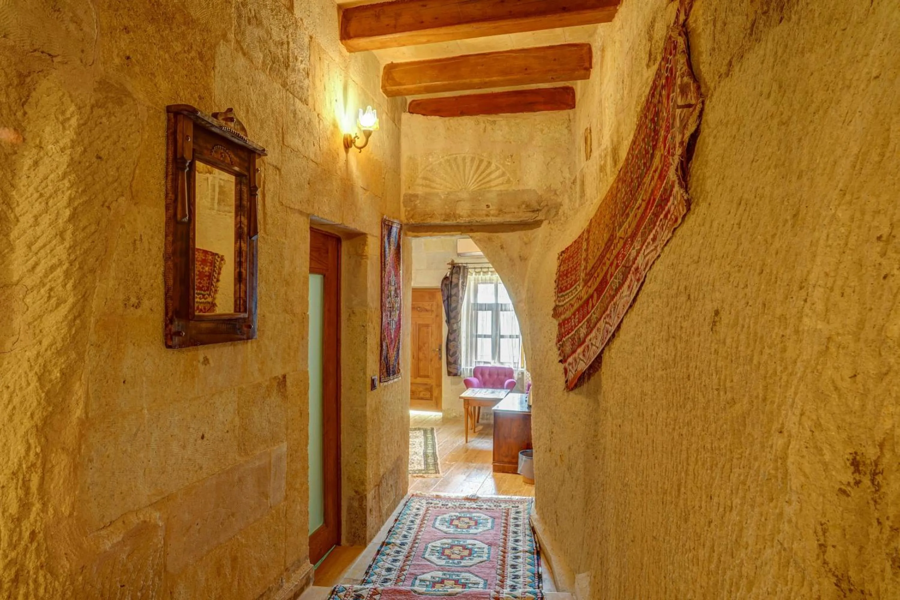 Photo of the whole room in Avilla Cave Hotel