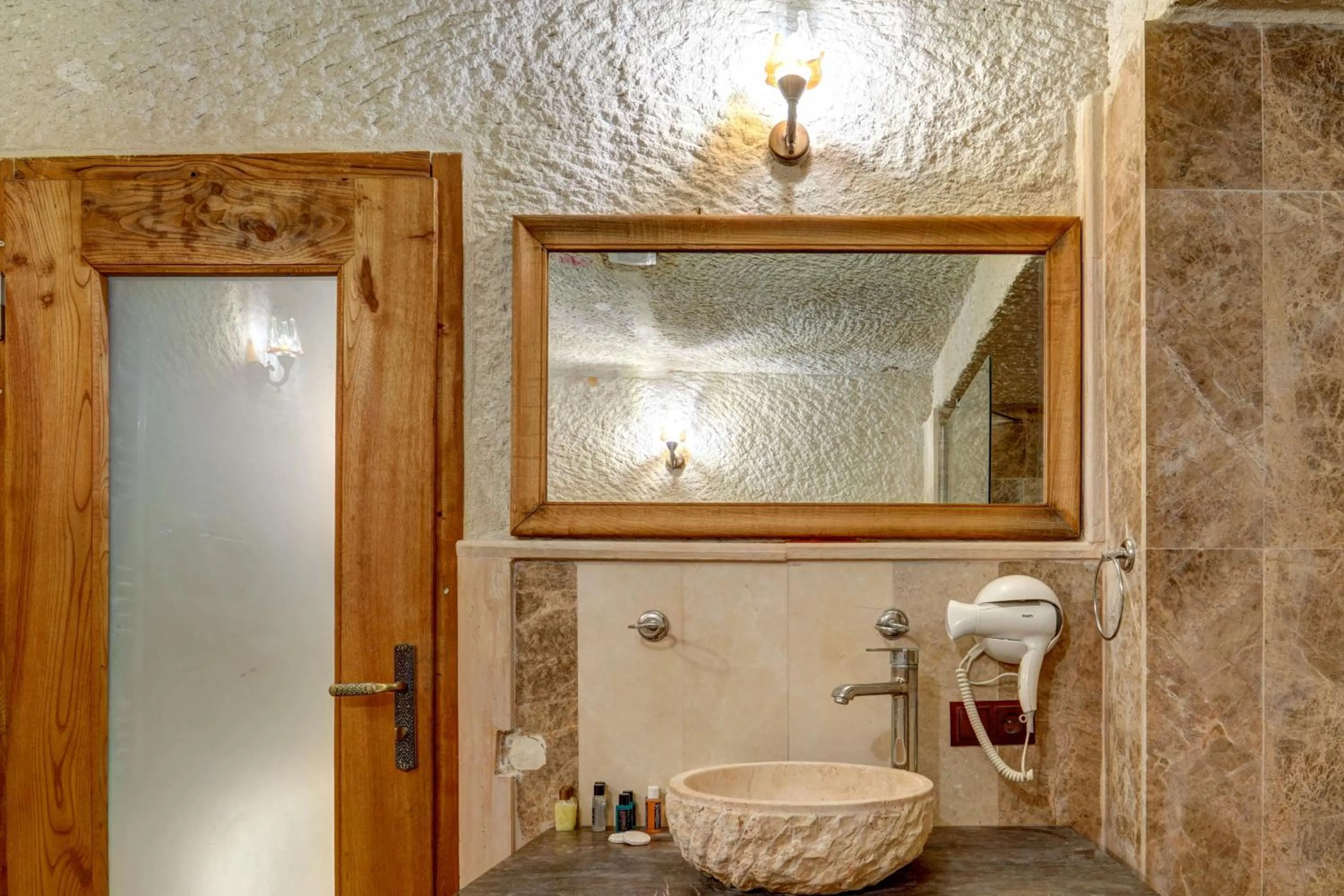 Bathroom in Avilla Cave Hotel