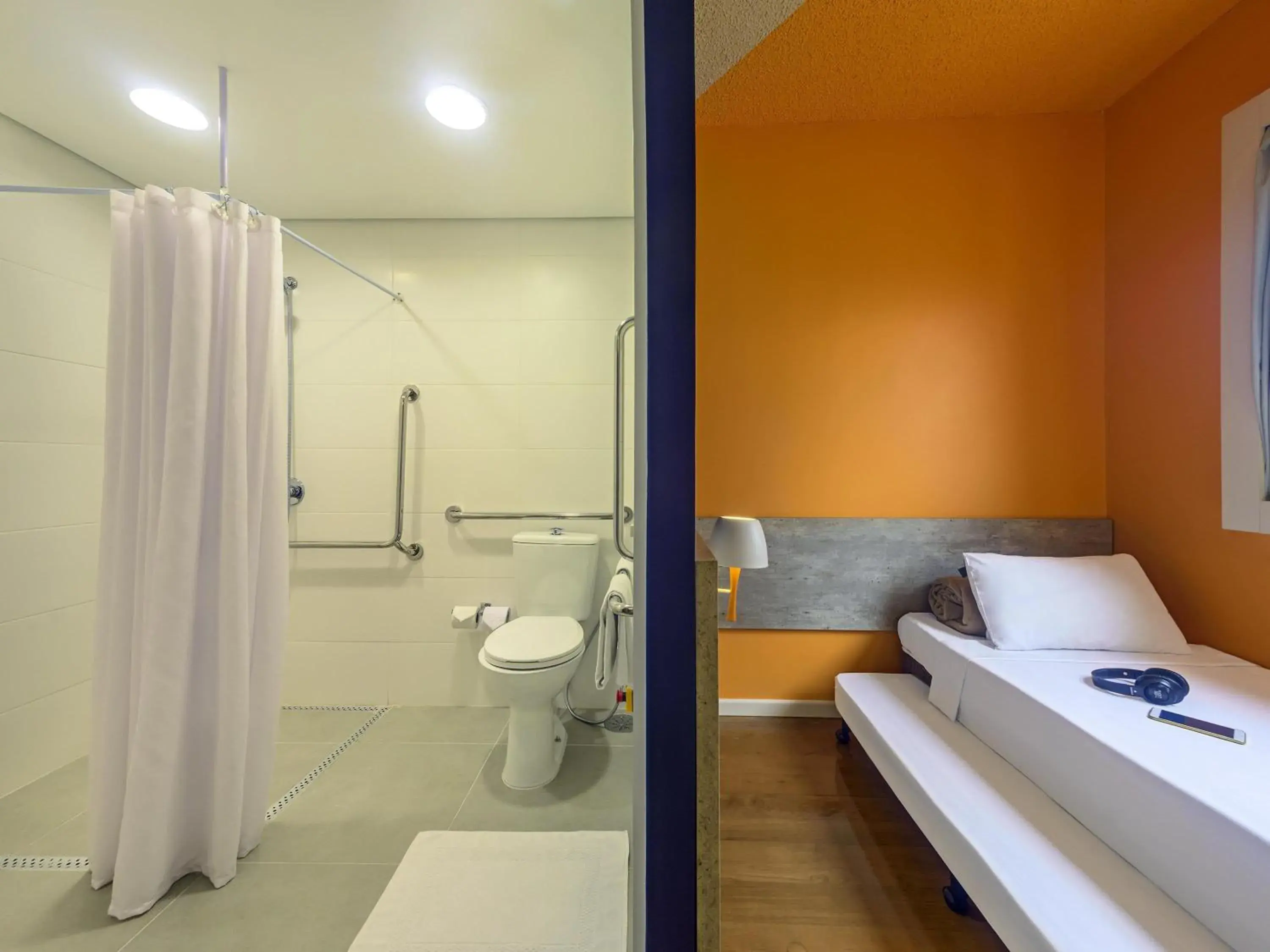 Standard Double Room - Disability Access in ibis budget Sao Paulo Paraiso Standard Double Room - Disability Access in ibis budget Sao Paulo Paraiso