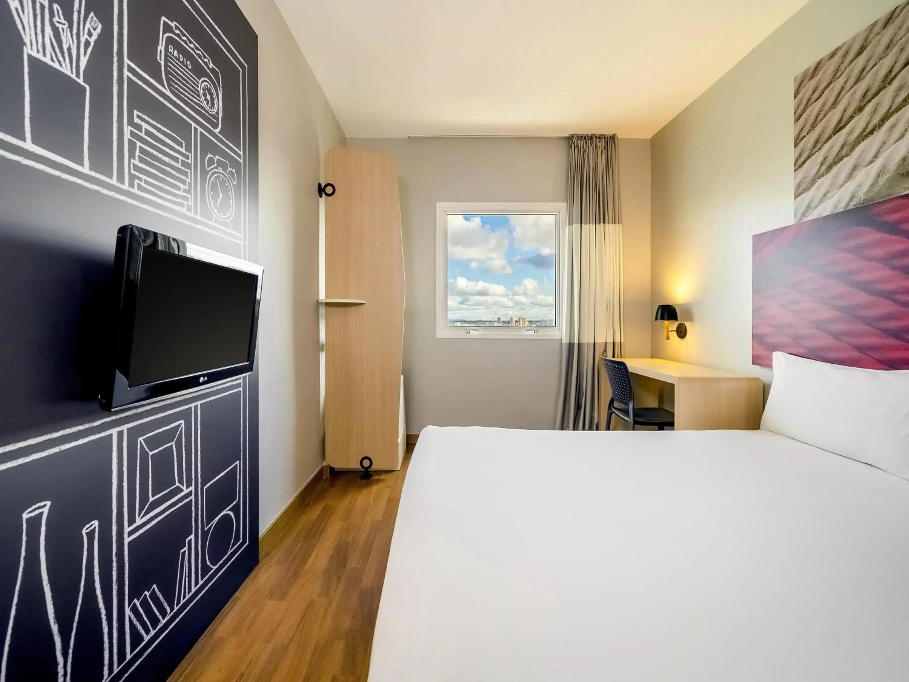 Standard Double Room - single occupancy - Disability Access in ibis Sao Paulo Interlagos Standard Double Room - single occupancy - Disability Access in ibis Sao Paulo Interlagos