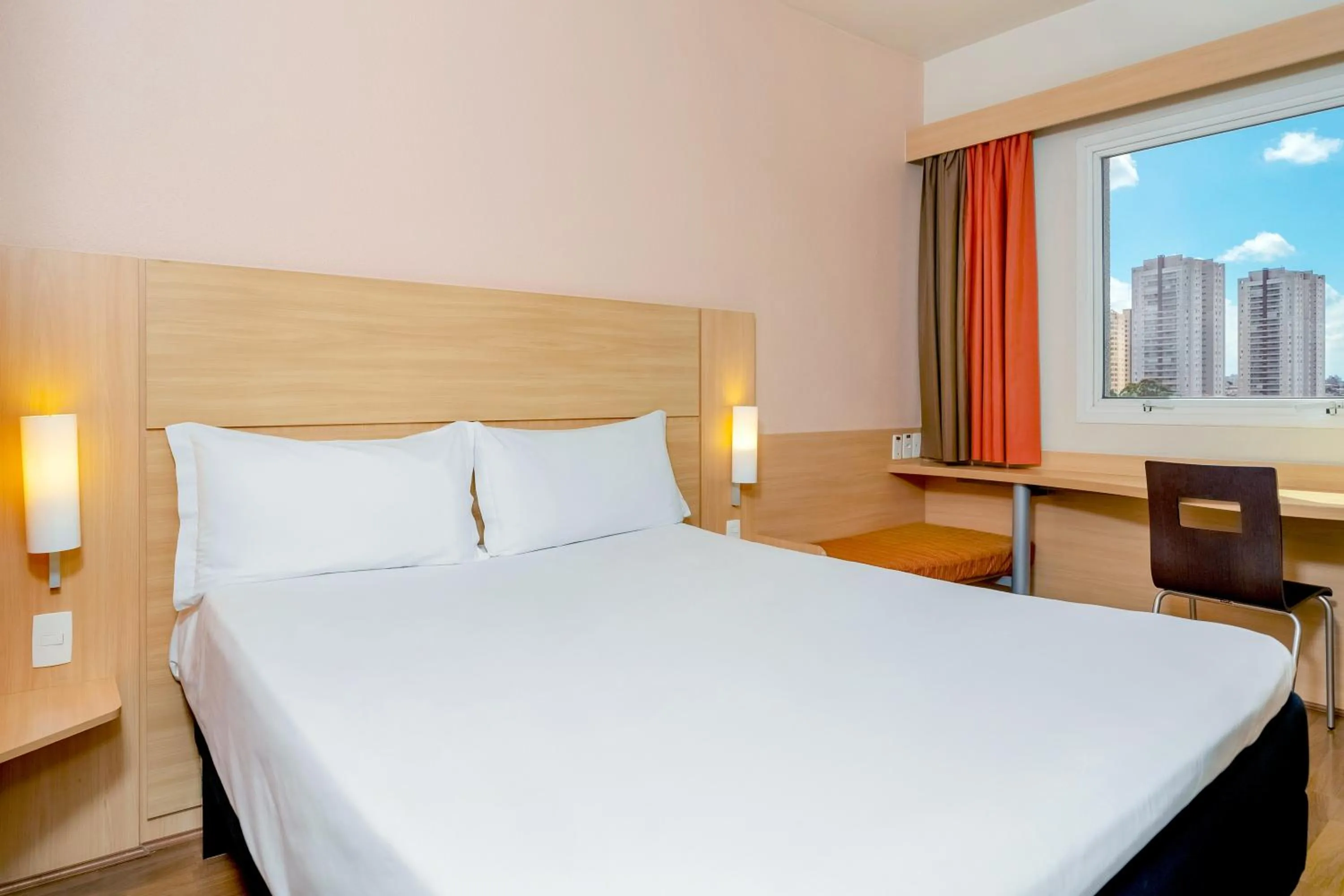 Bed in ibis Sao Paulo Interlagos