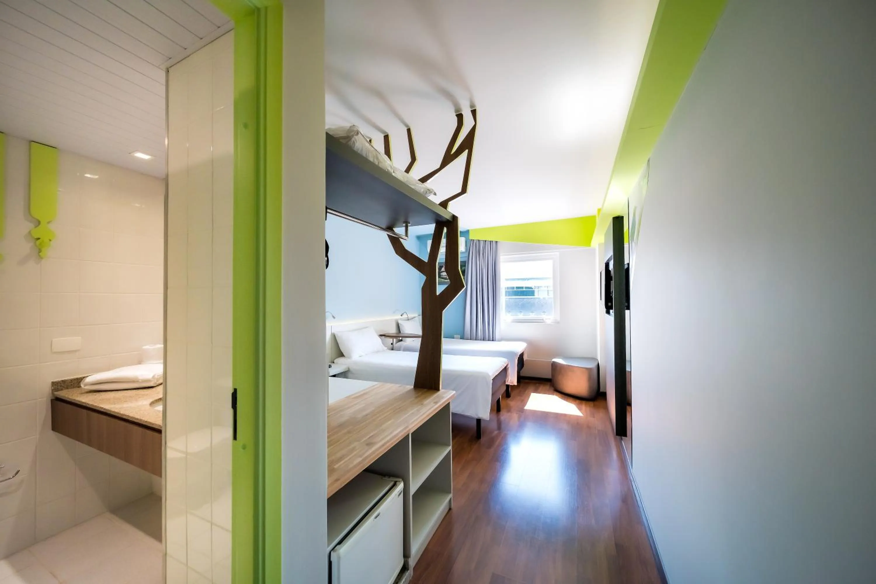 Photo of the whole room, Bed in ibis Styles Curitiba Centro Civico