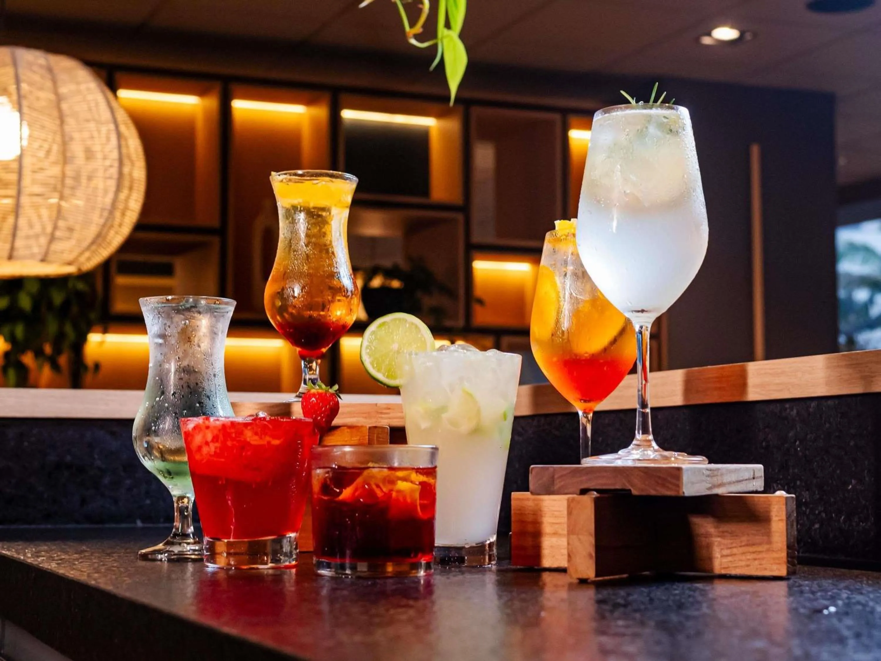 Lounge or bar in Ibis Florianopolis