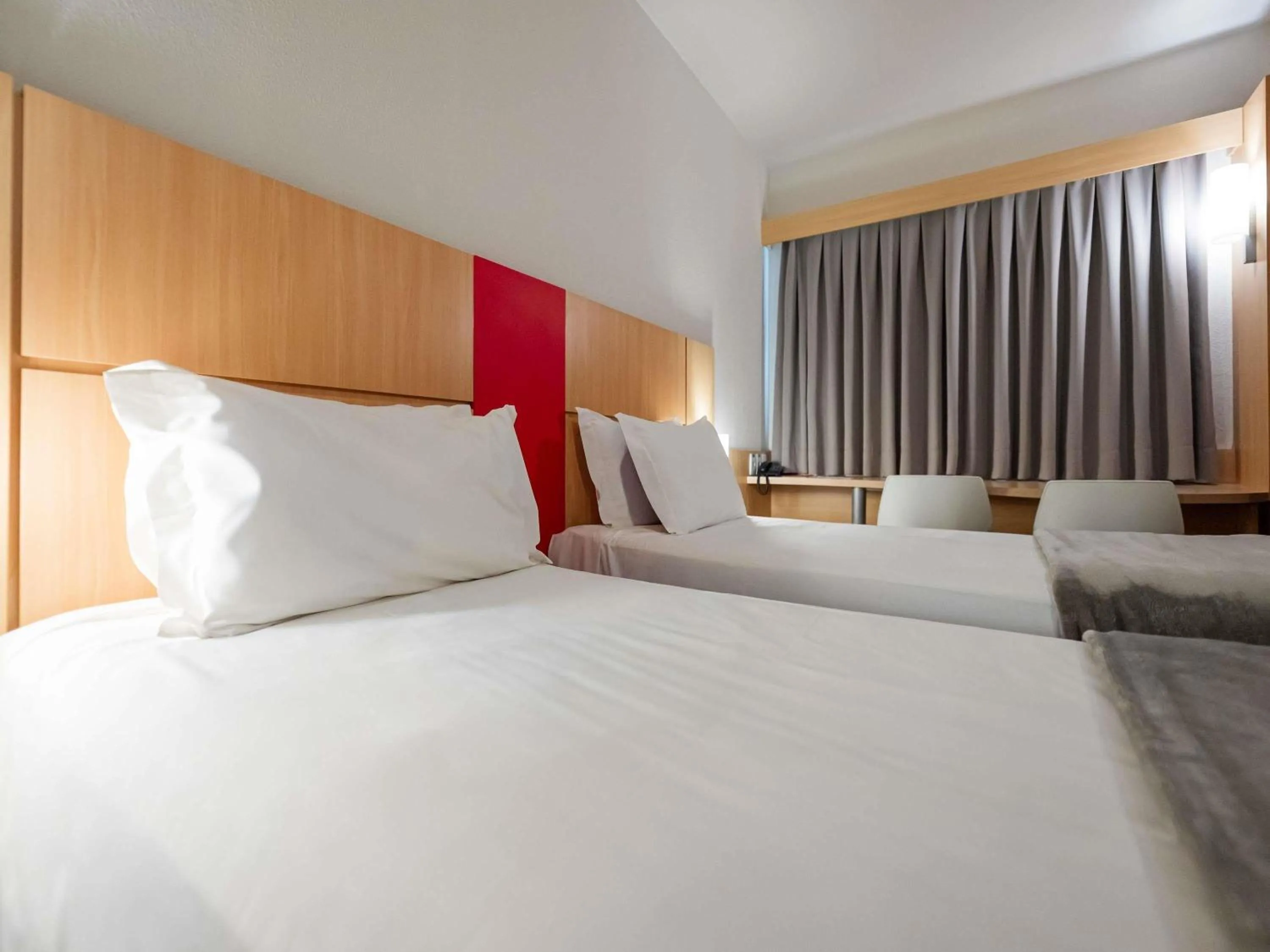 Bedroom, Bed in Ibis Florianopolis