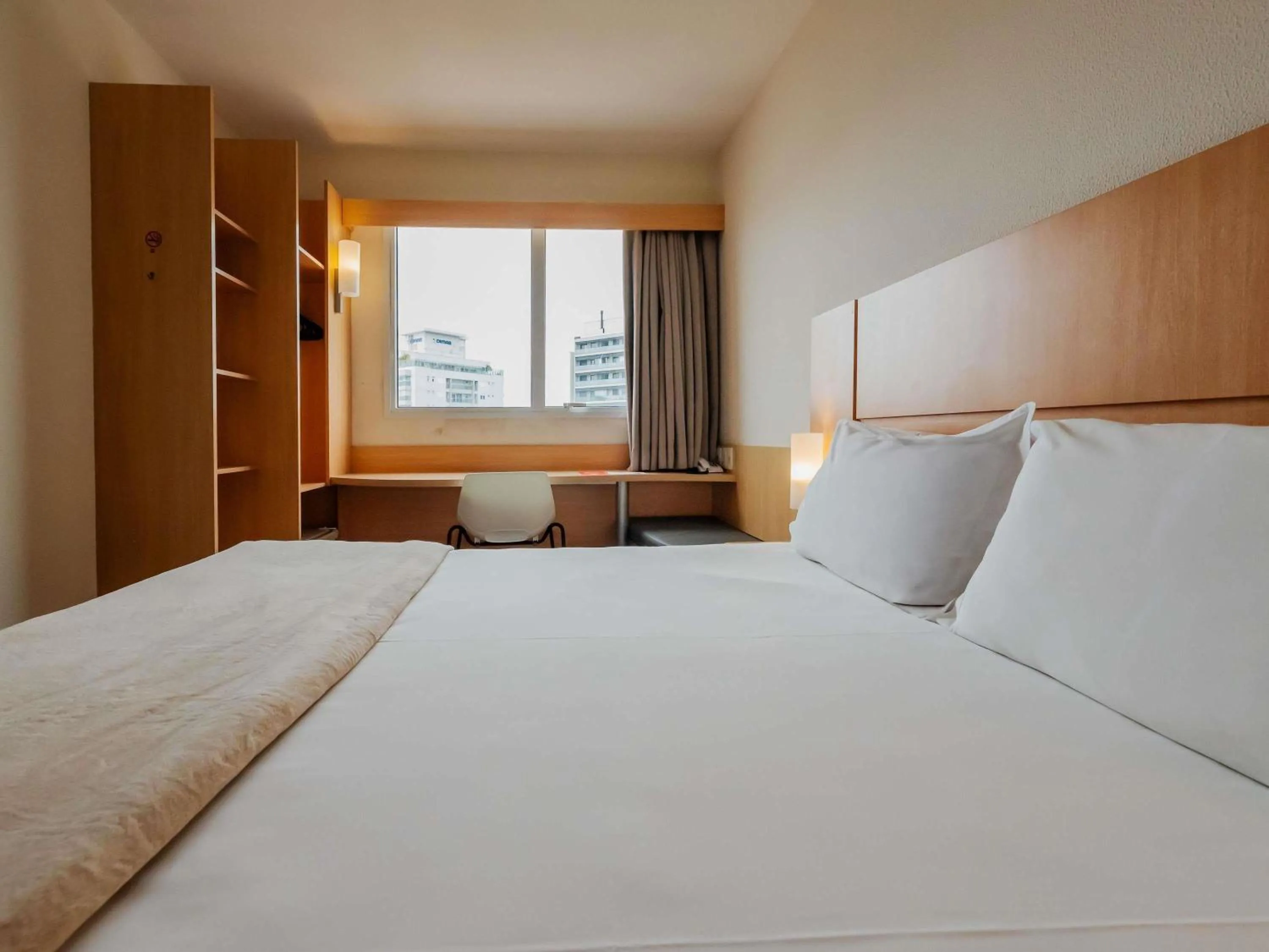 Bedroom, Bed in Ibis Florianopolis