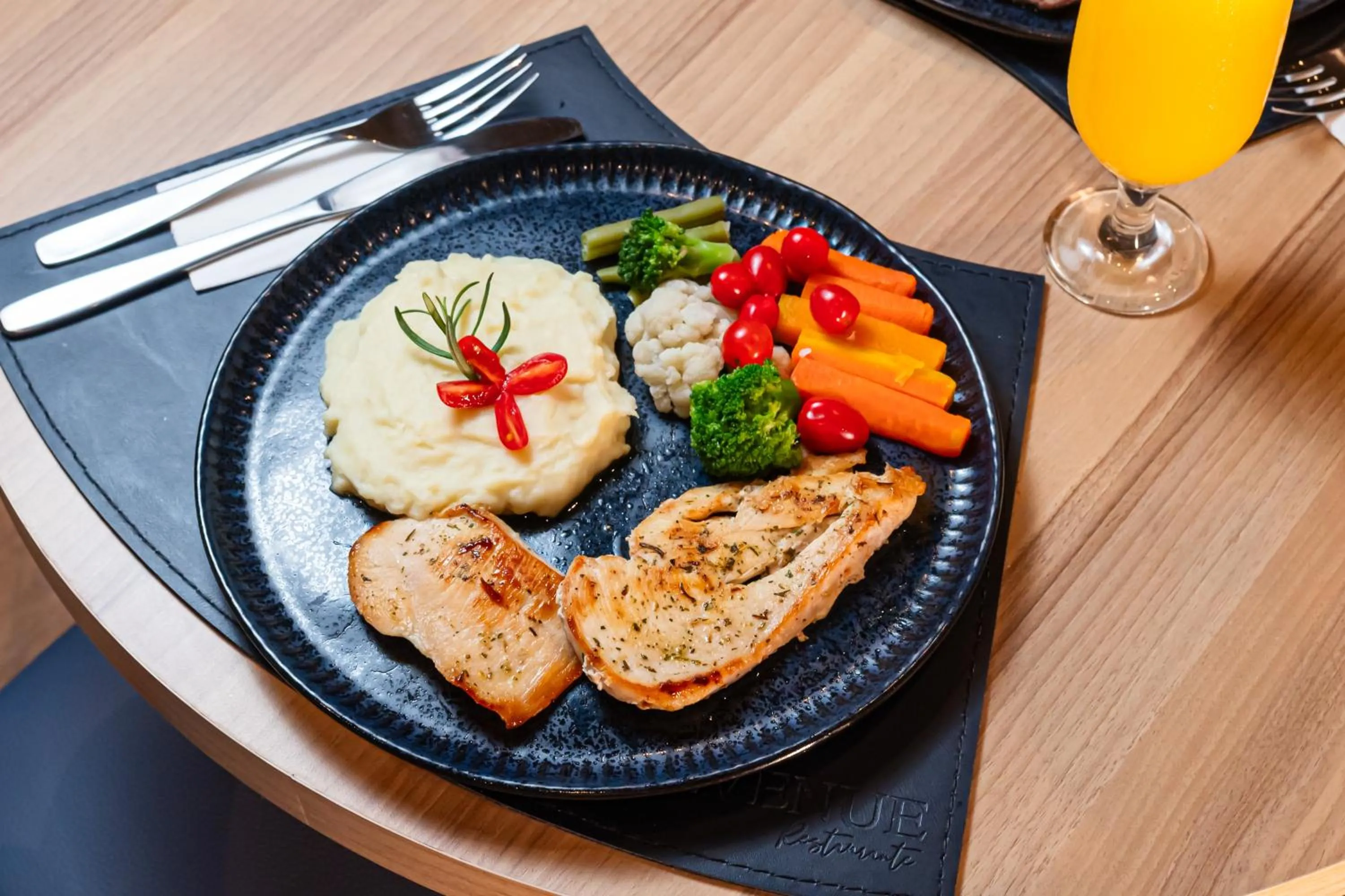 Food and drinks in Ibis Florianopolis