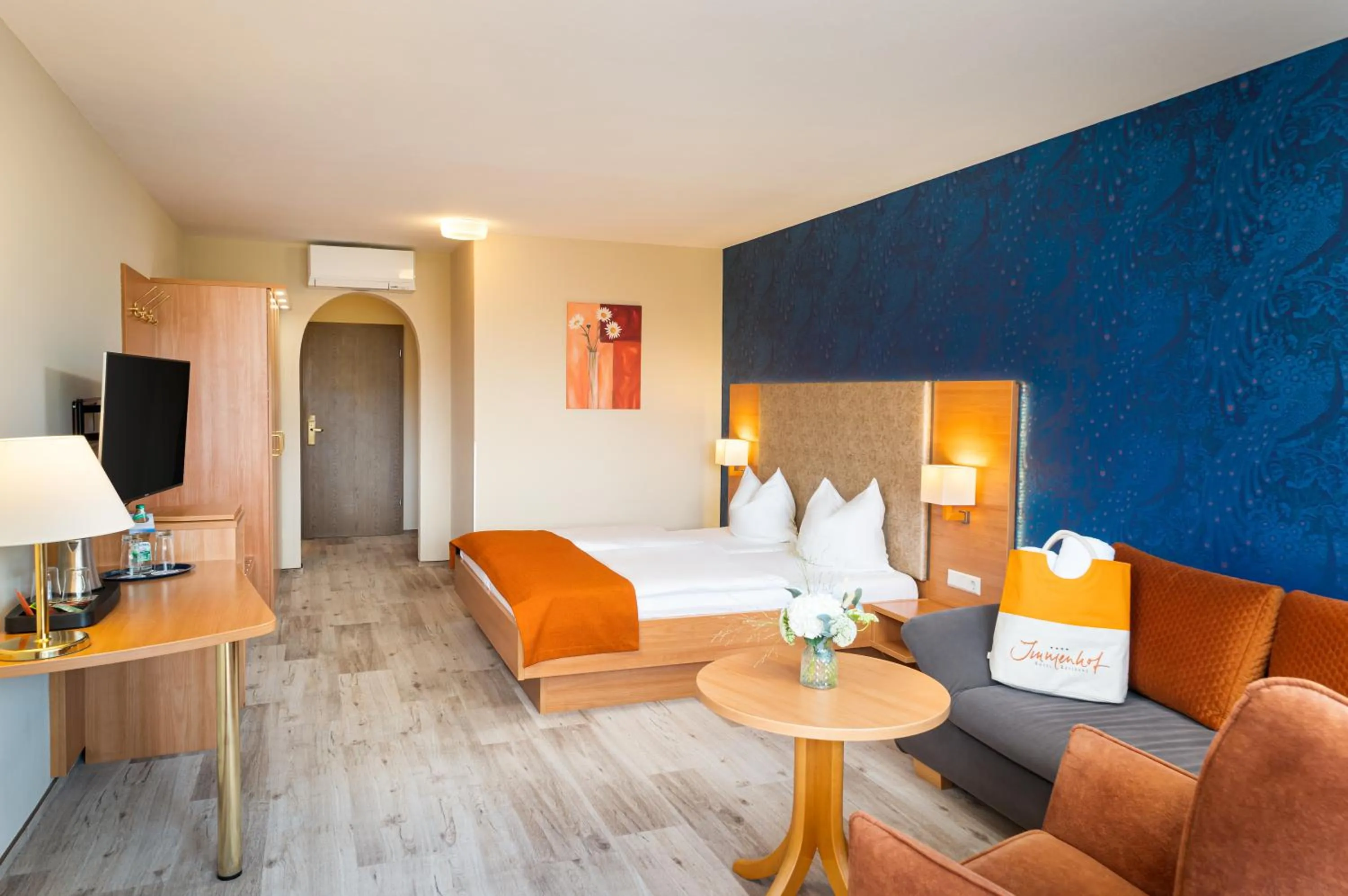 Photo of the whole room, Bed in Hotel-Residenz Immenhof