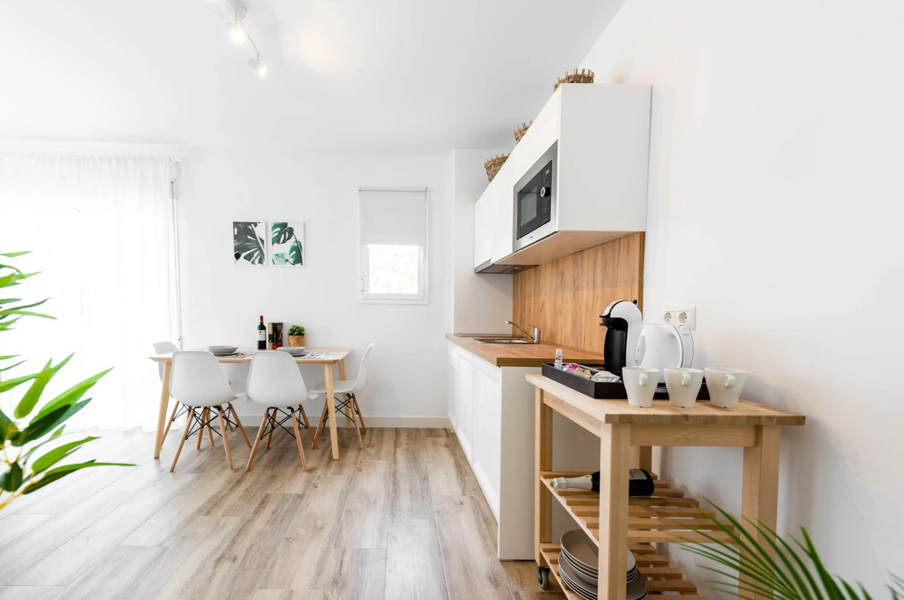 Coffee/tea facilities in Apartamentos Toboso Plaza