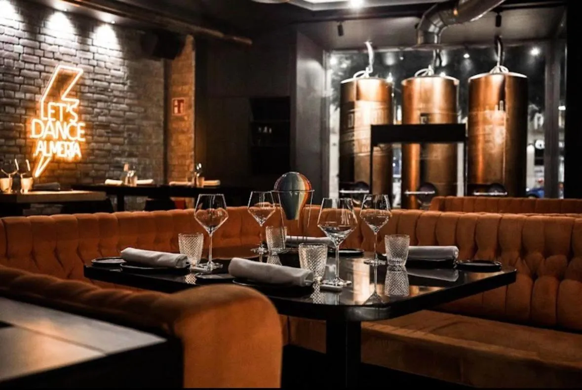 HO Paseo de Almería 9 By Olivencia