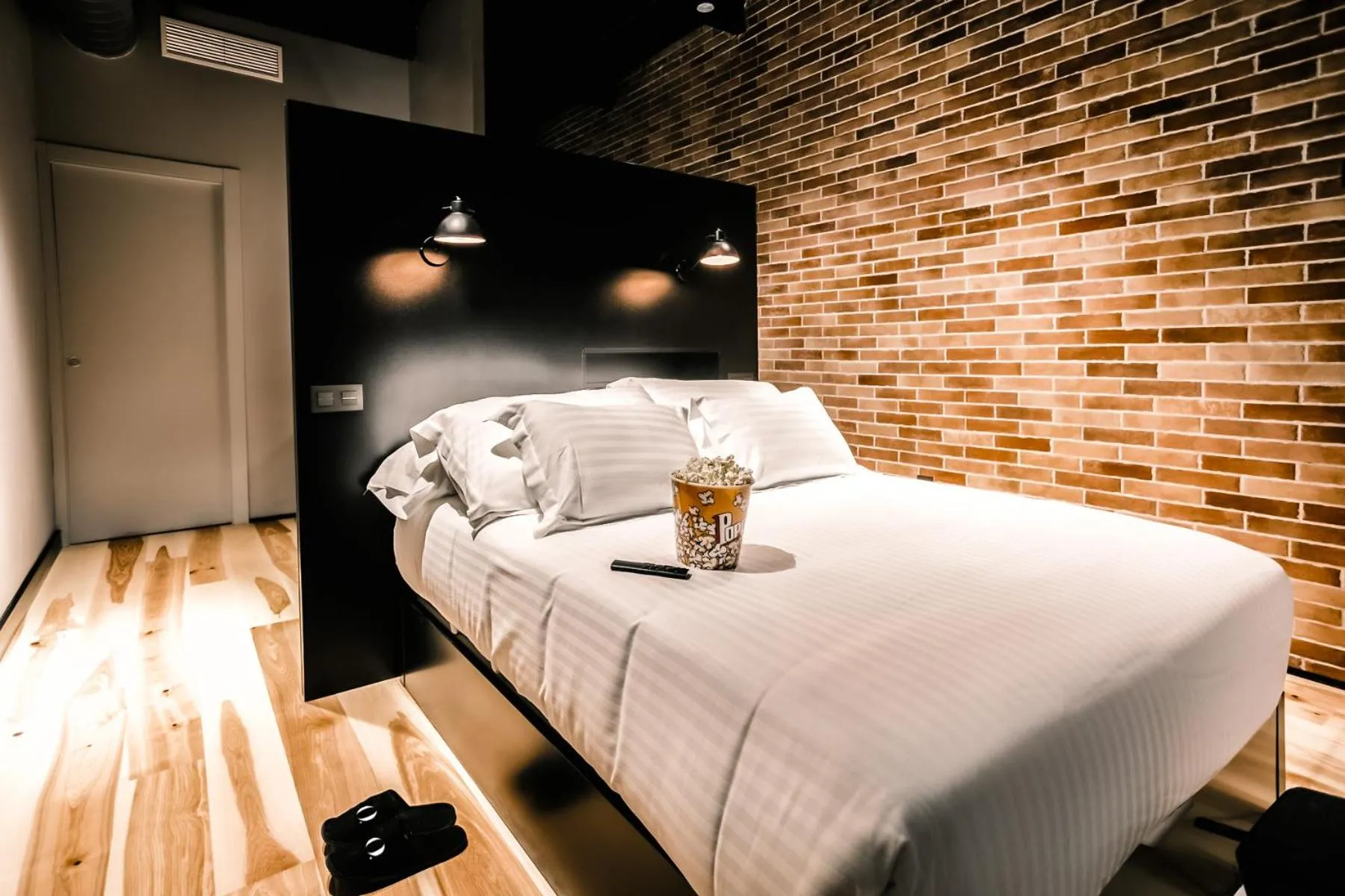 Bed in HO Paseo de Almería 9 By Olivencia