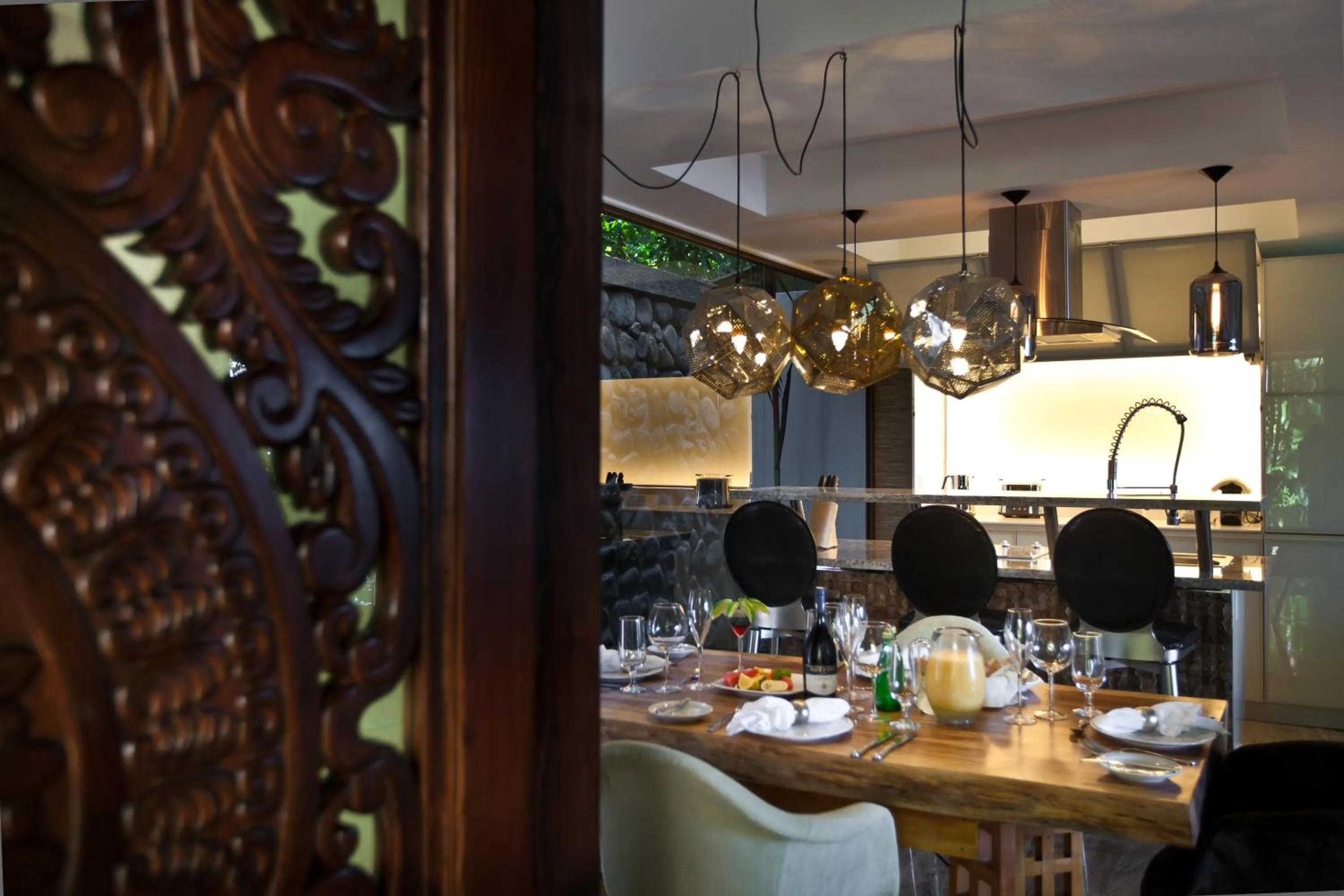 Kitchen or kitchenette in Makanda by The Sea Hotel Adults Only